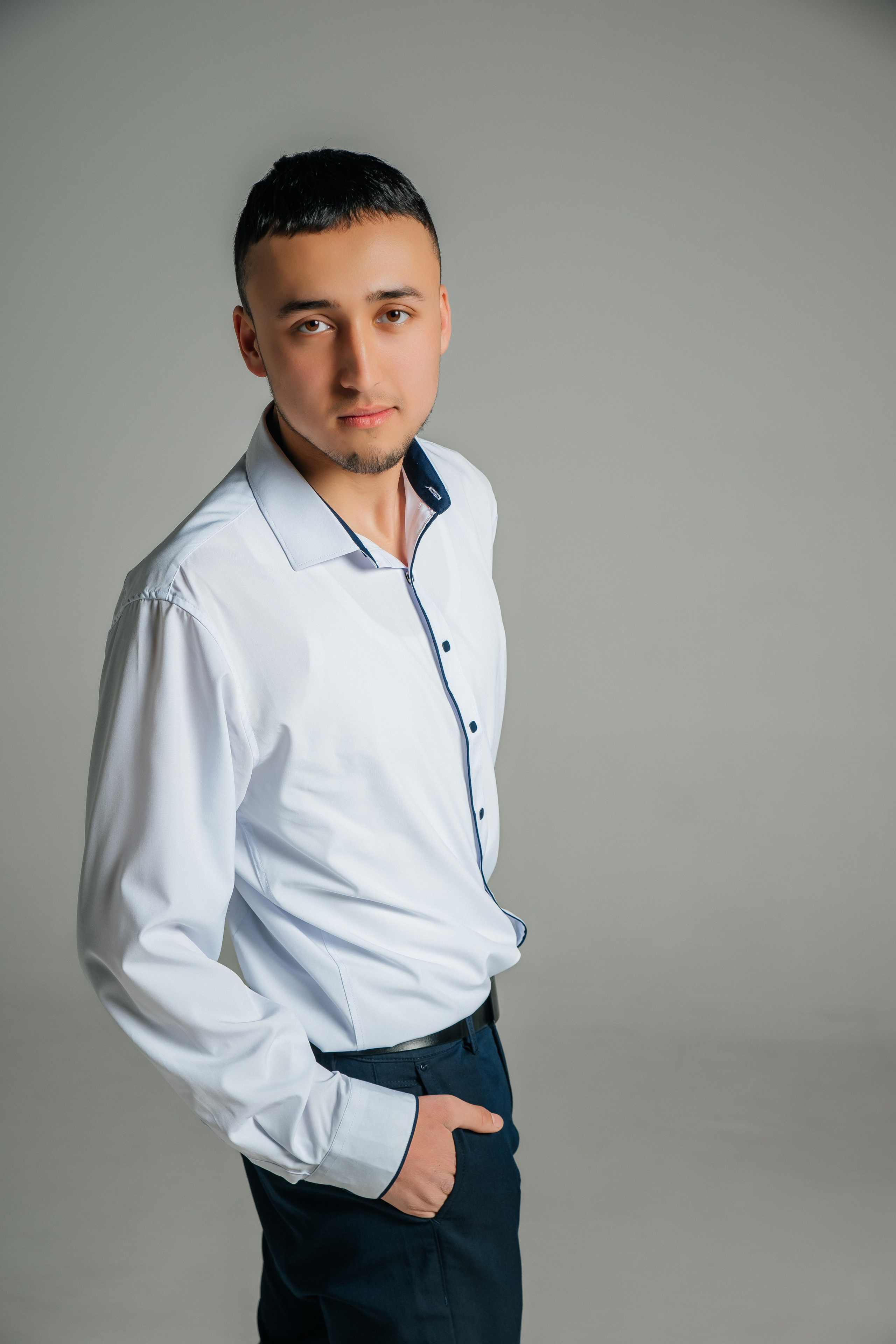 Школа № 16 — Владивосток 2025. Фотограф Ярмишко Дарья. Выпускные фотокниги