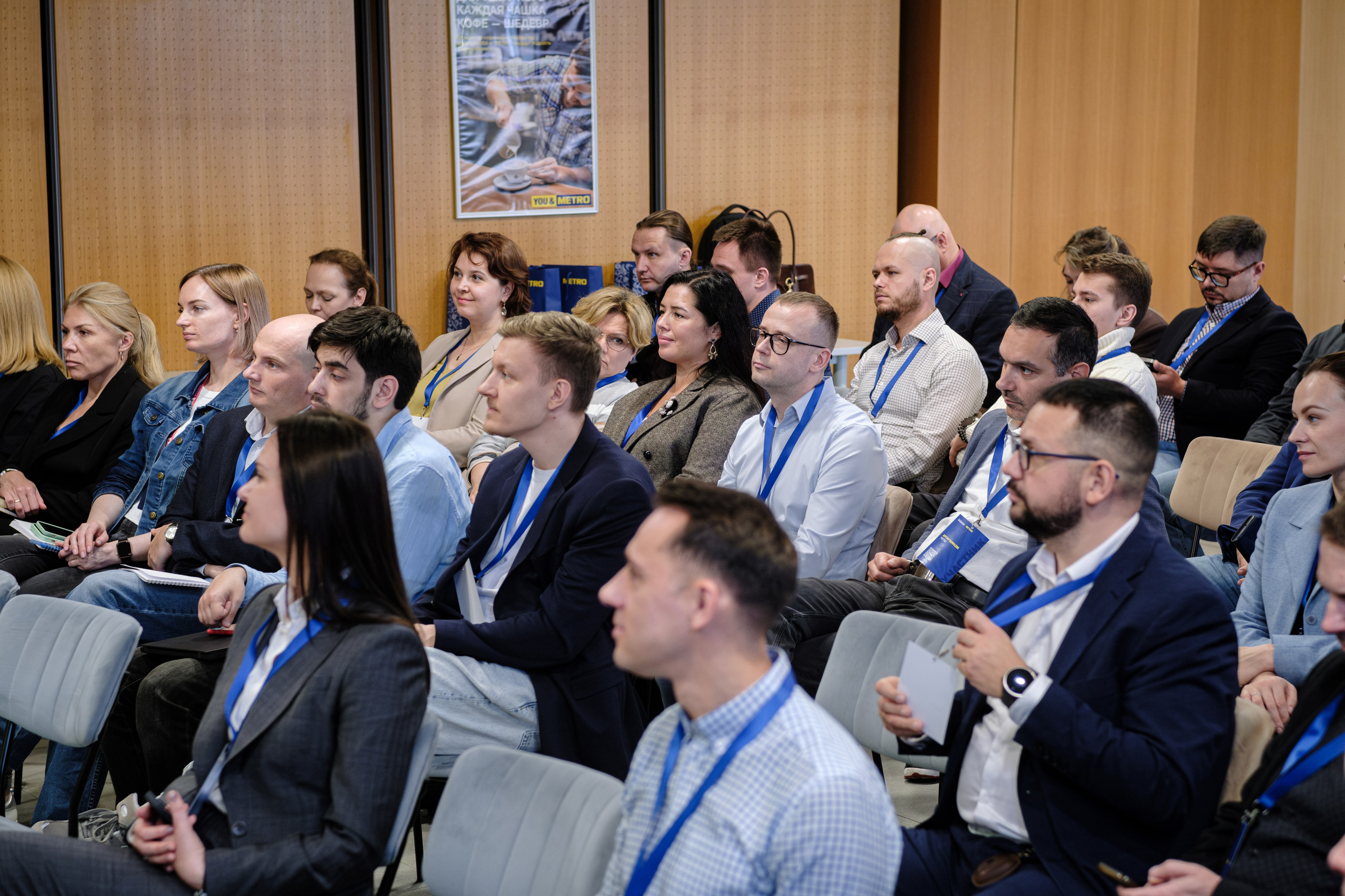 METRO. Репортажный и портретный фотограф в Москве Илья Спиридонов