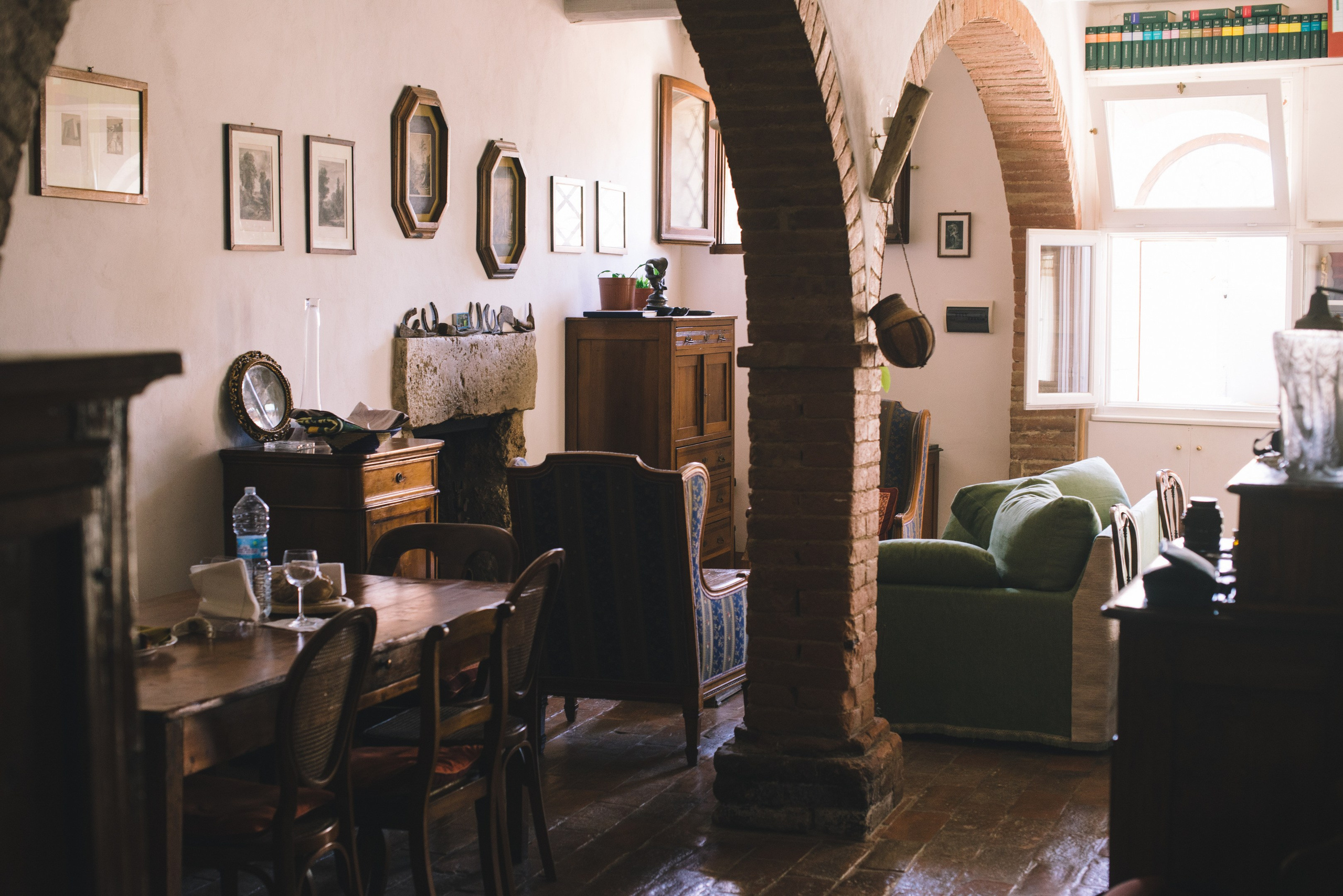 Интерьер дома, Четона 