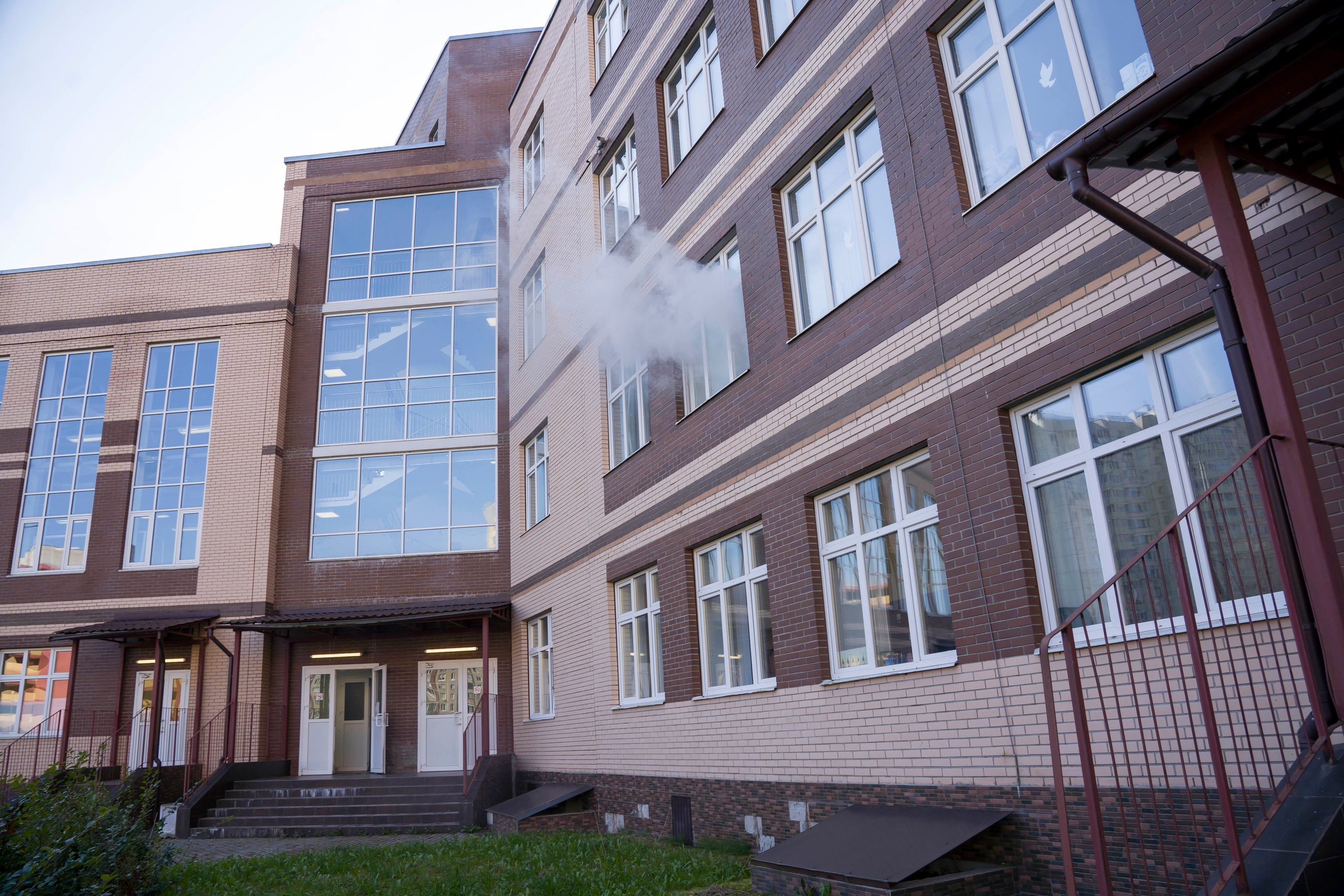 МЧС тренировка эвакуации в школе. Фотограф в Санкт-Петербурге. Репортажная и все съёмки для бизнеса