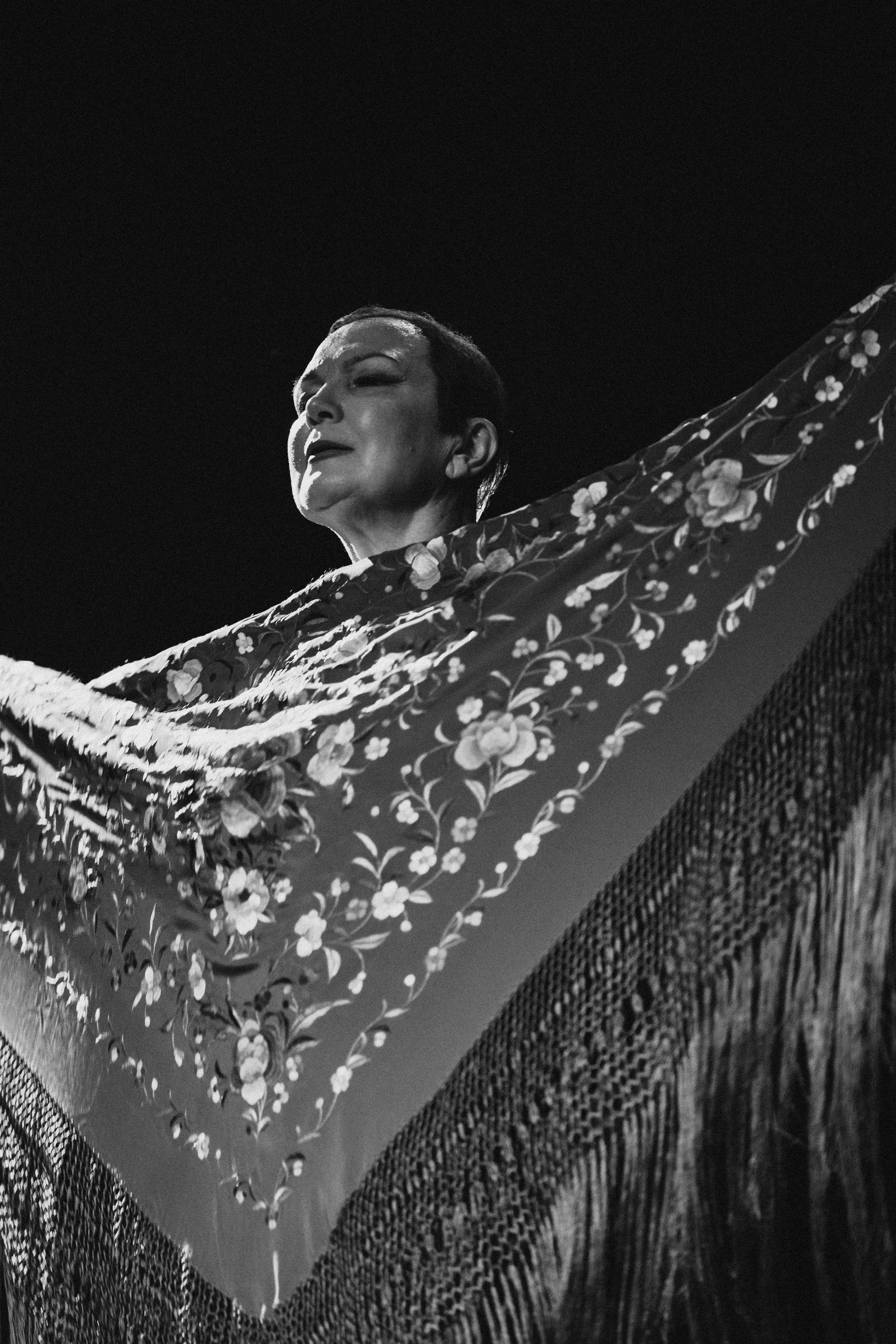 Спектакль «Mujeres» («Женщины»), студия фламенко Tierra del Sol. Анна Демидова — фотография для жизни и бизнеса в Абакане