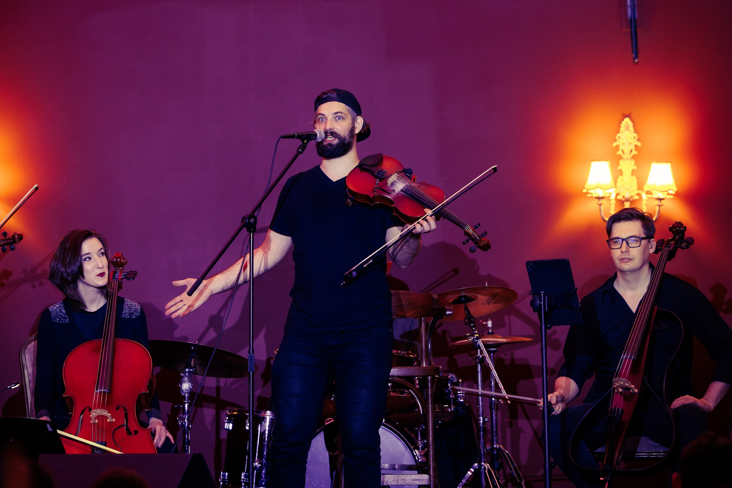 Концерт ATOMIC CELLOS в пространстве FREEDOM. Фотограф в Санкт-Петербурге — Сергей Петров