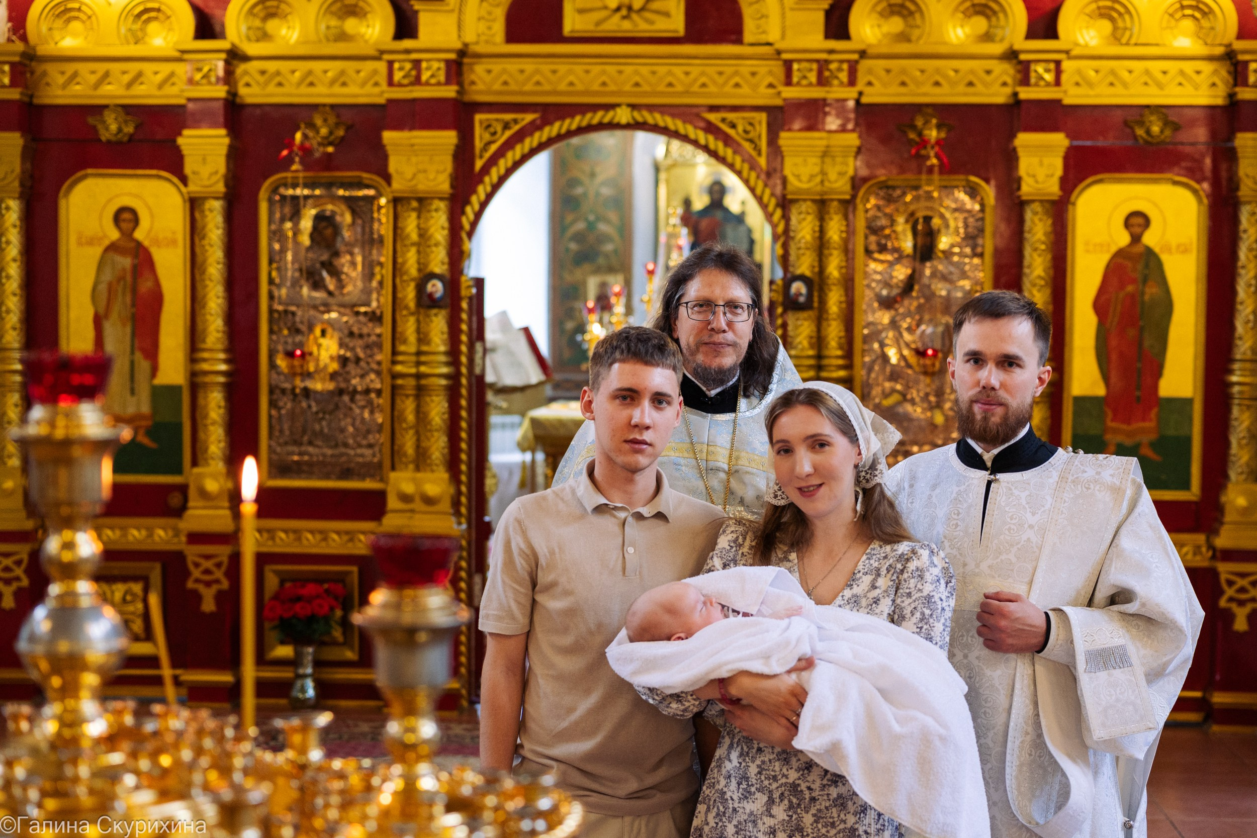Фотосъемка таинства крещения, крестин Гавриила в храме иконы Богородицы Владимирской