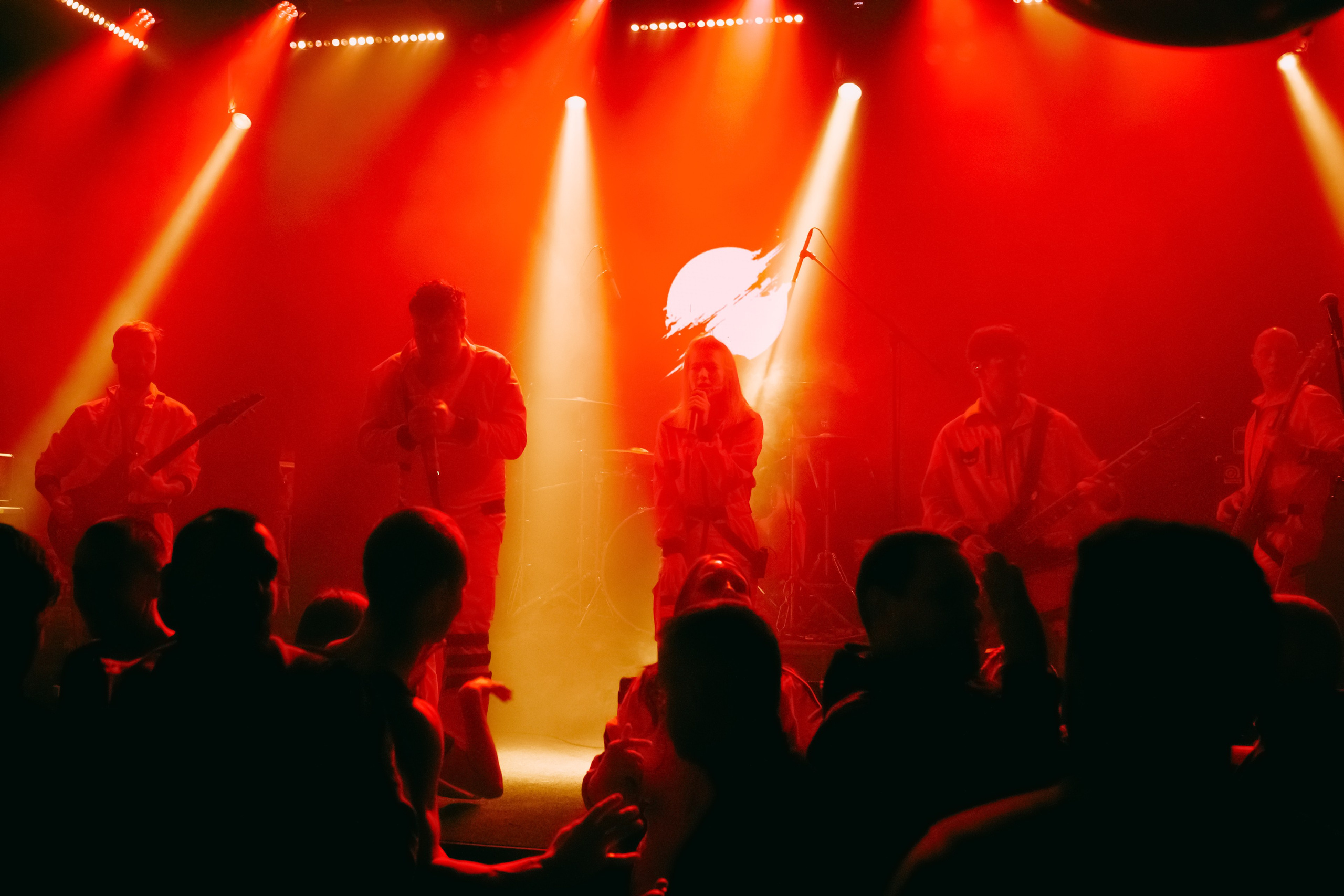 ПОСЛЕДНИЙ ПИОНЕР. Фотограф Елена Богачева (lenalena_na_na_na)