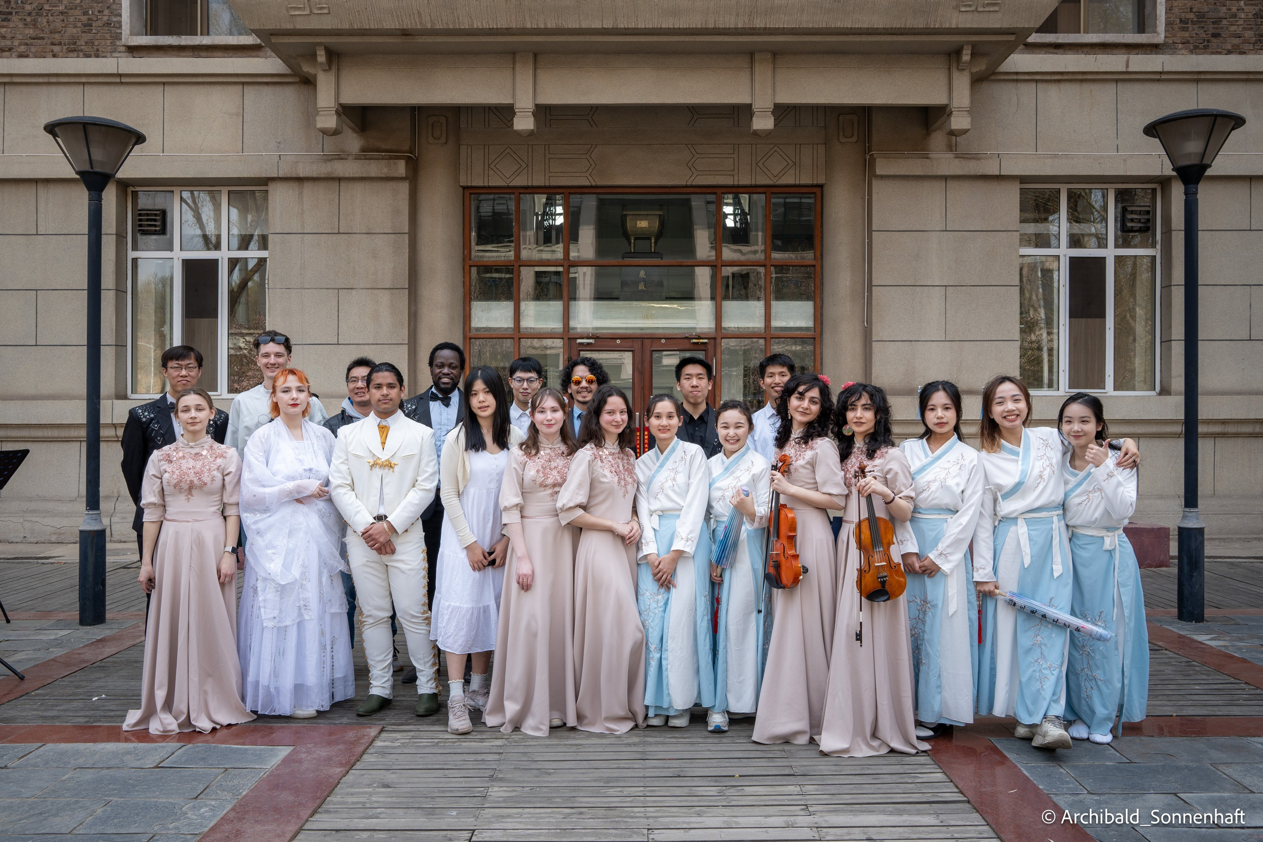TJU blooming fest. Photographer in Guangzhou, China. Archibald Sonnenhaft