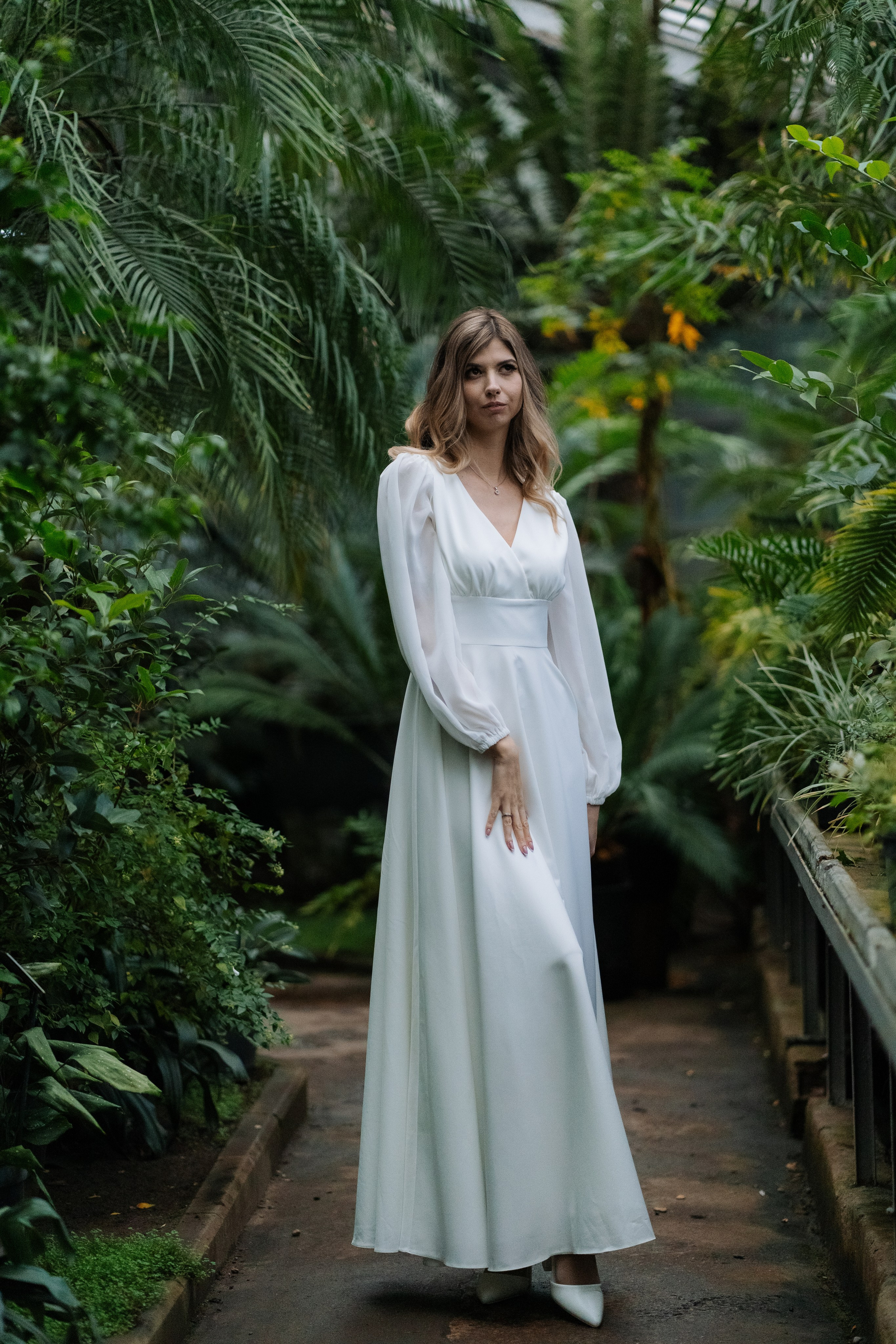 Свадебная фотосессия в оранжерее, Москва. Свадебный фотограф в Москве Анна Полушина