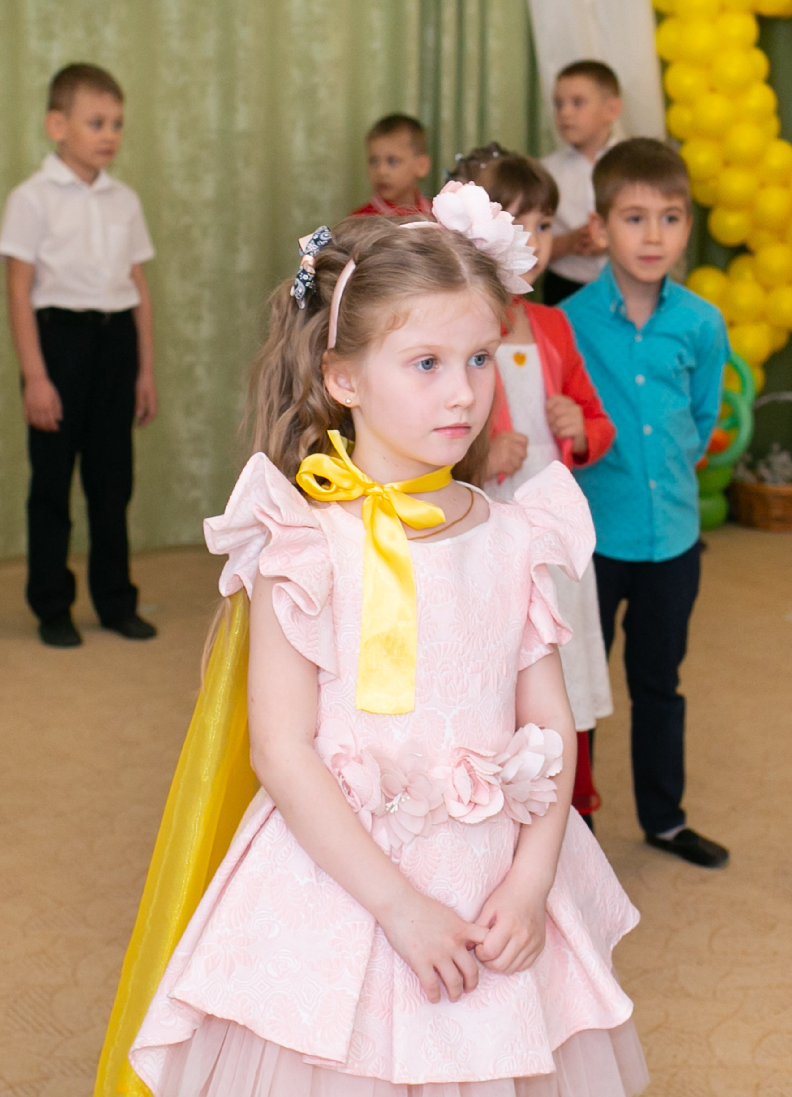 Выпускные и Утренники. Фотограф новорожденных и семейный фотограф НСО г. Бердск Марина Львова