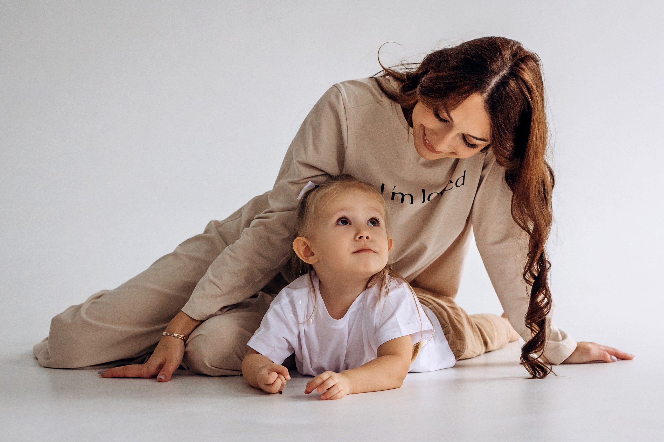 Мама и дочь Вика и Ева. Семейный фотограф в Ростове-на-Дону Безкишкина Татьяна