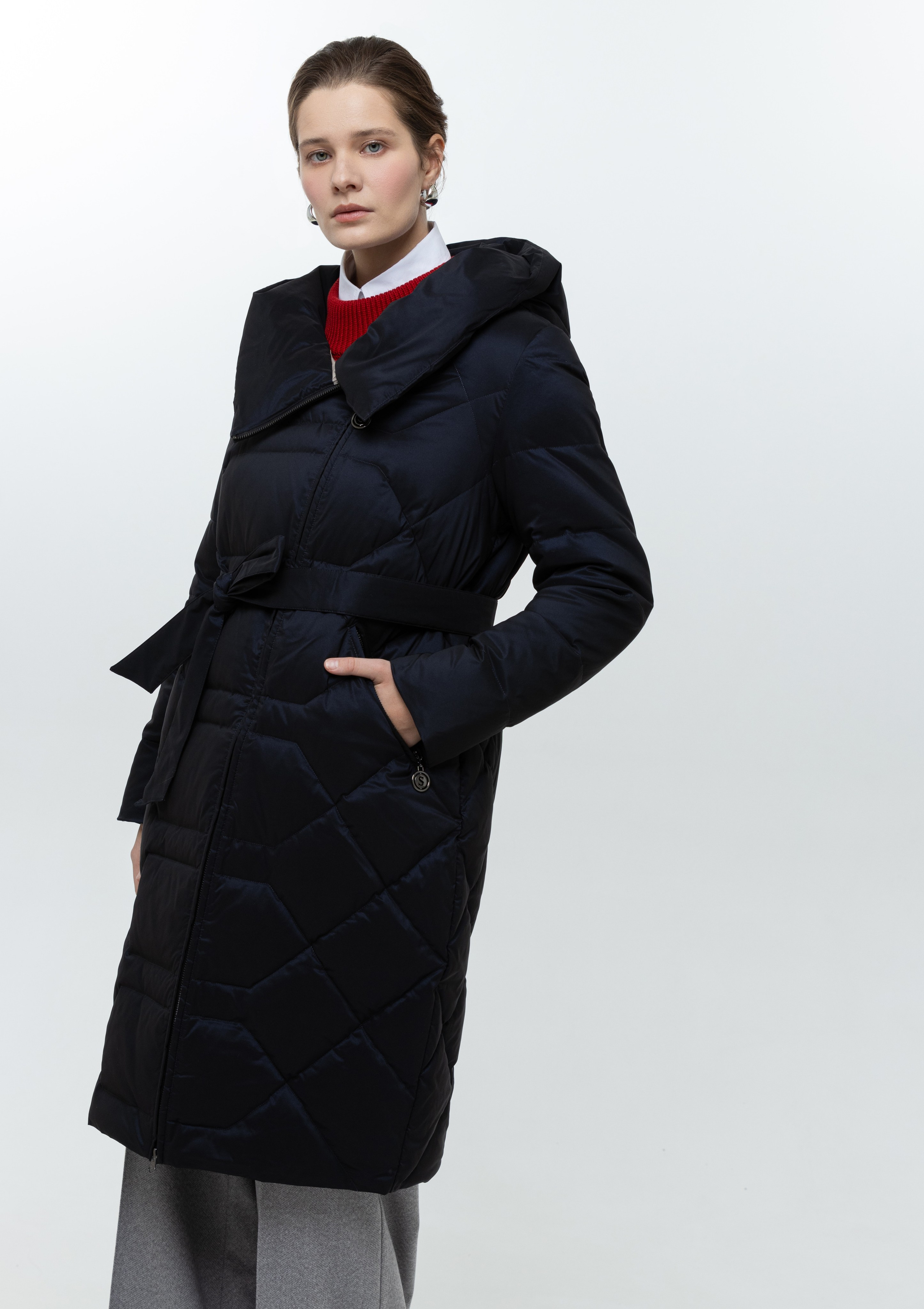 Каталог. Верхняя одежда + трикотаж бренда. 4ч,. Визажист для брендов, Фэшн продюсер Олеся Глушкова