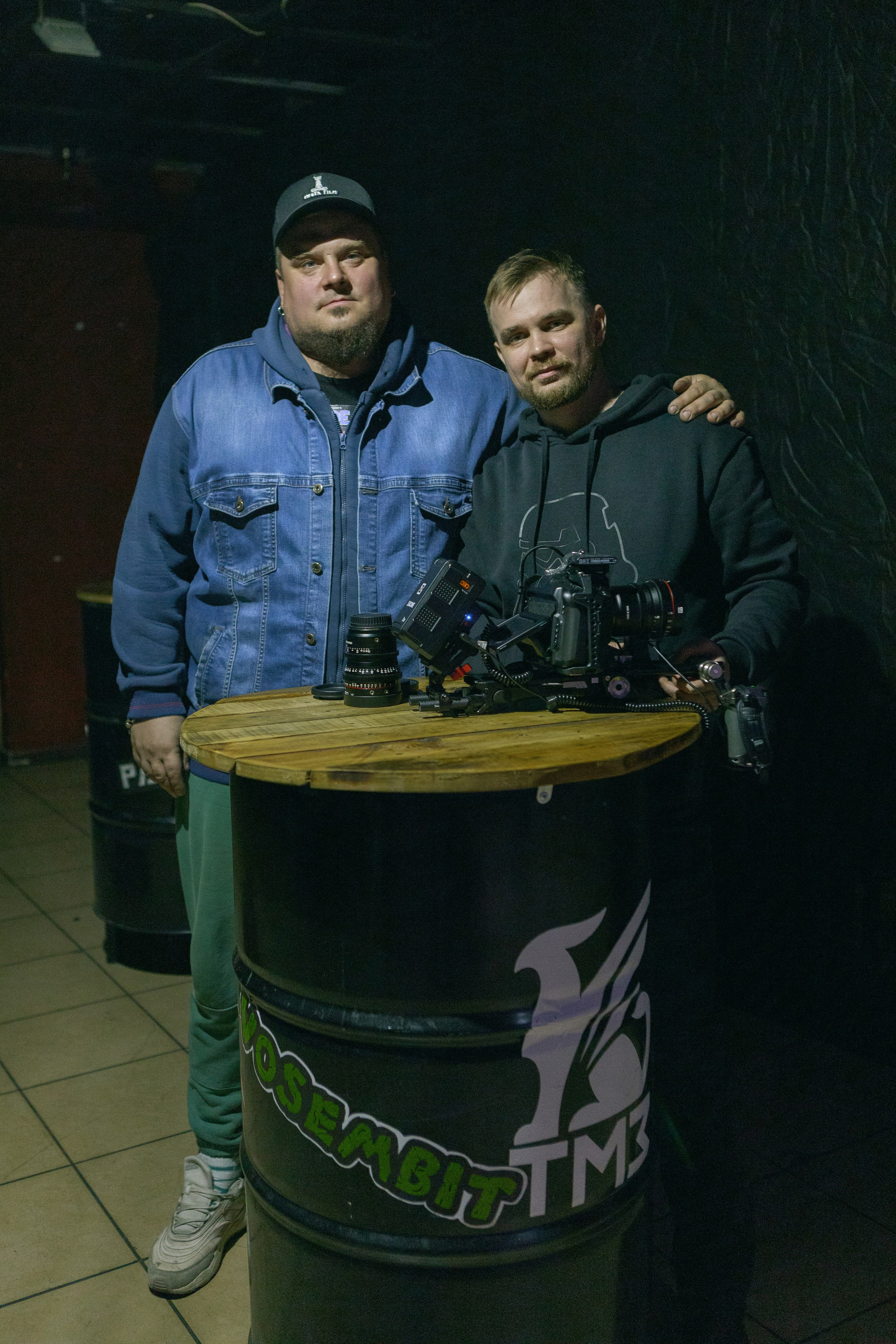 Бэкстейдж со съёмок фильма «Третья смена». Фотограф Александр Закадычный | Таганрог