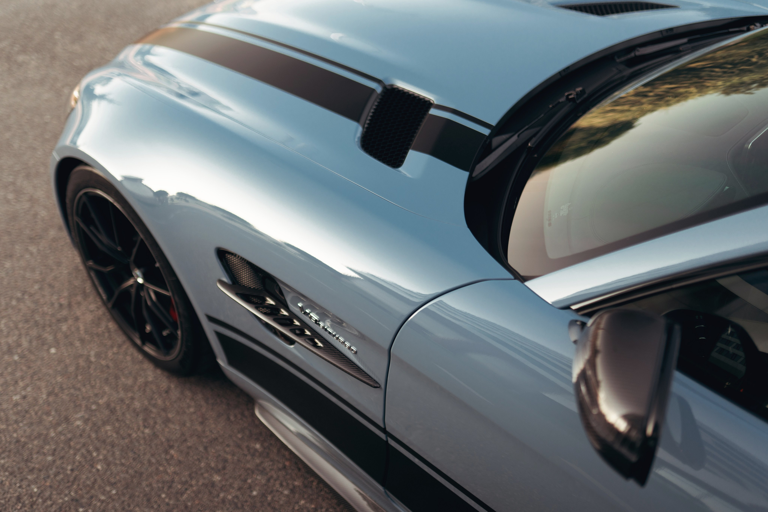 Фотографии Mercedes-AMG GTR