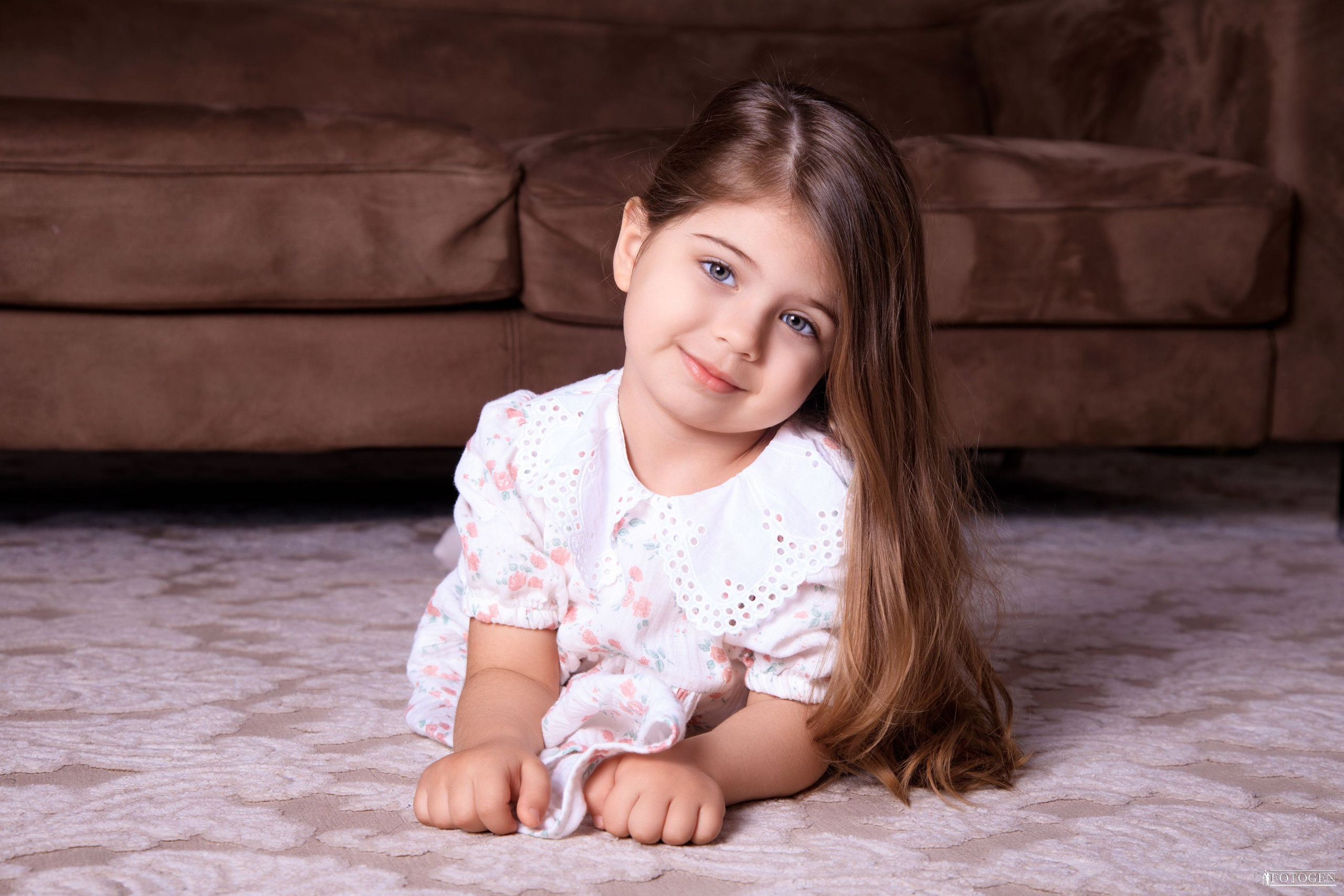 Фотосессия Девочек до 3 лет в Интерьере — Fotogen. Интерьерная фотостудия FOTOGEN г. Краснодар