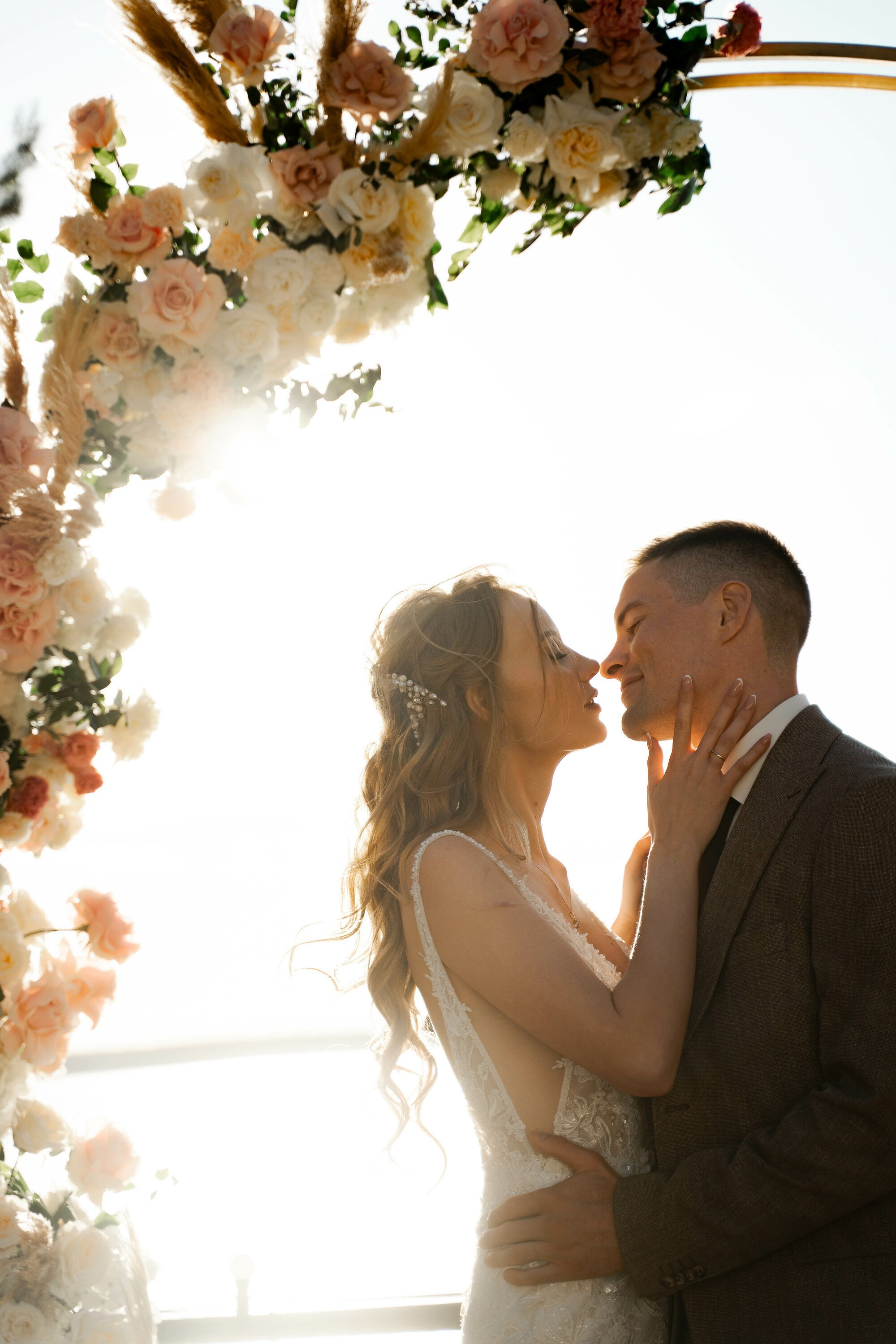 Свадьба в Лесной Рапсодии на берегу озера. Свадебный фотограф в Санкт-Петербурге и Москве Андрей Нестеров