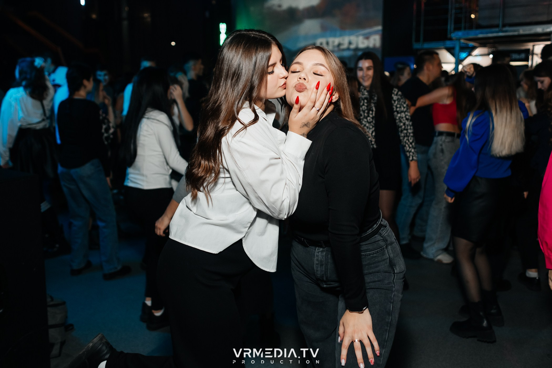 Friends party в баре «Друзья»