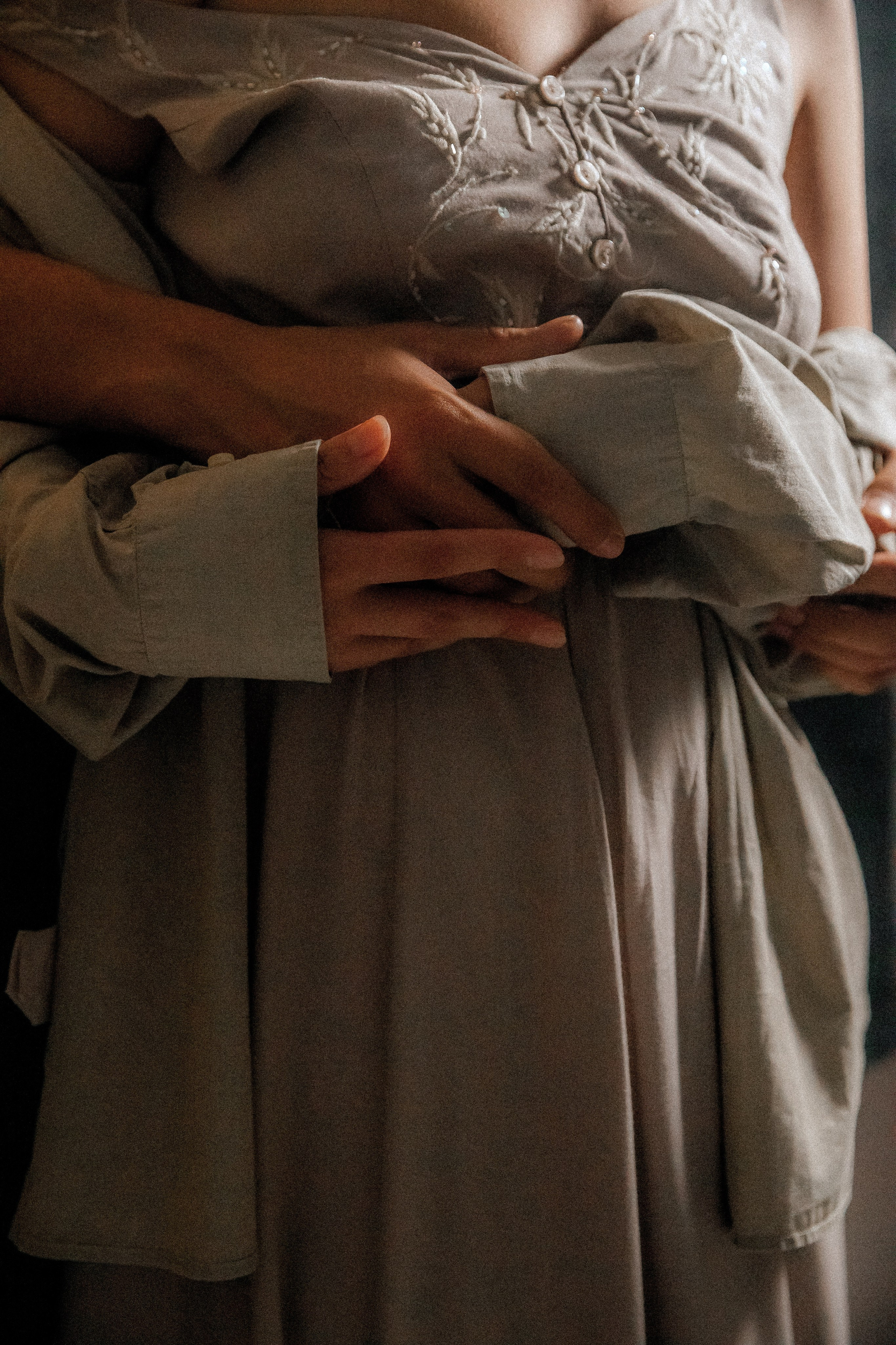 Лавстори парная фотосессия у воды. Свадебный фотограф Грузия Тбилиси