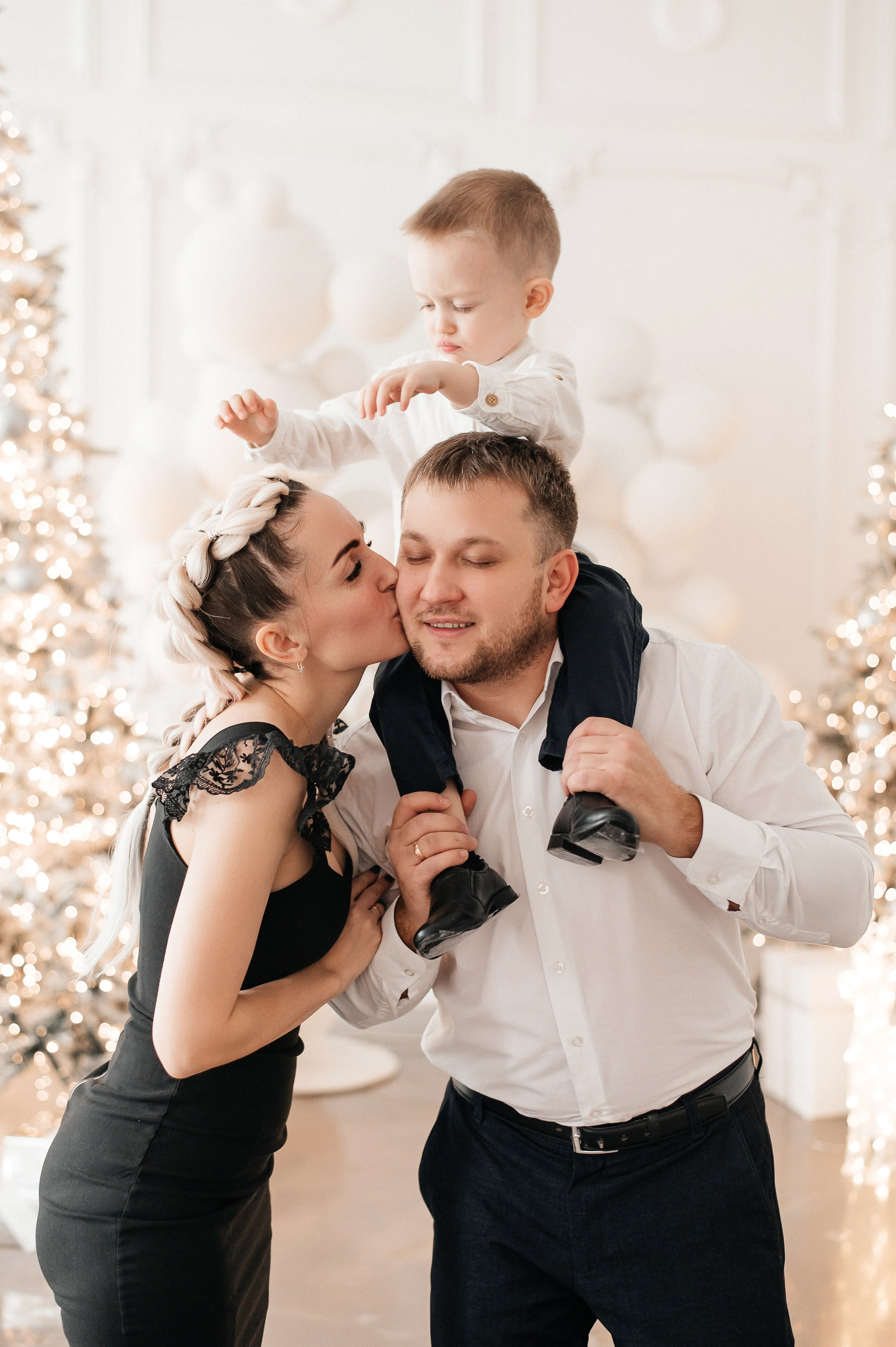 Смотреть в одну сторону. Свадебный и семейный фотограф в Красноярске Виктория Тимонина