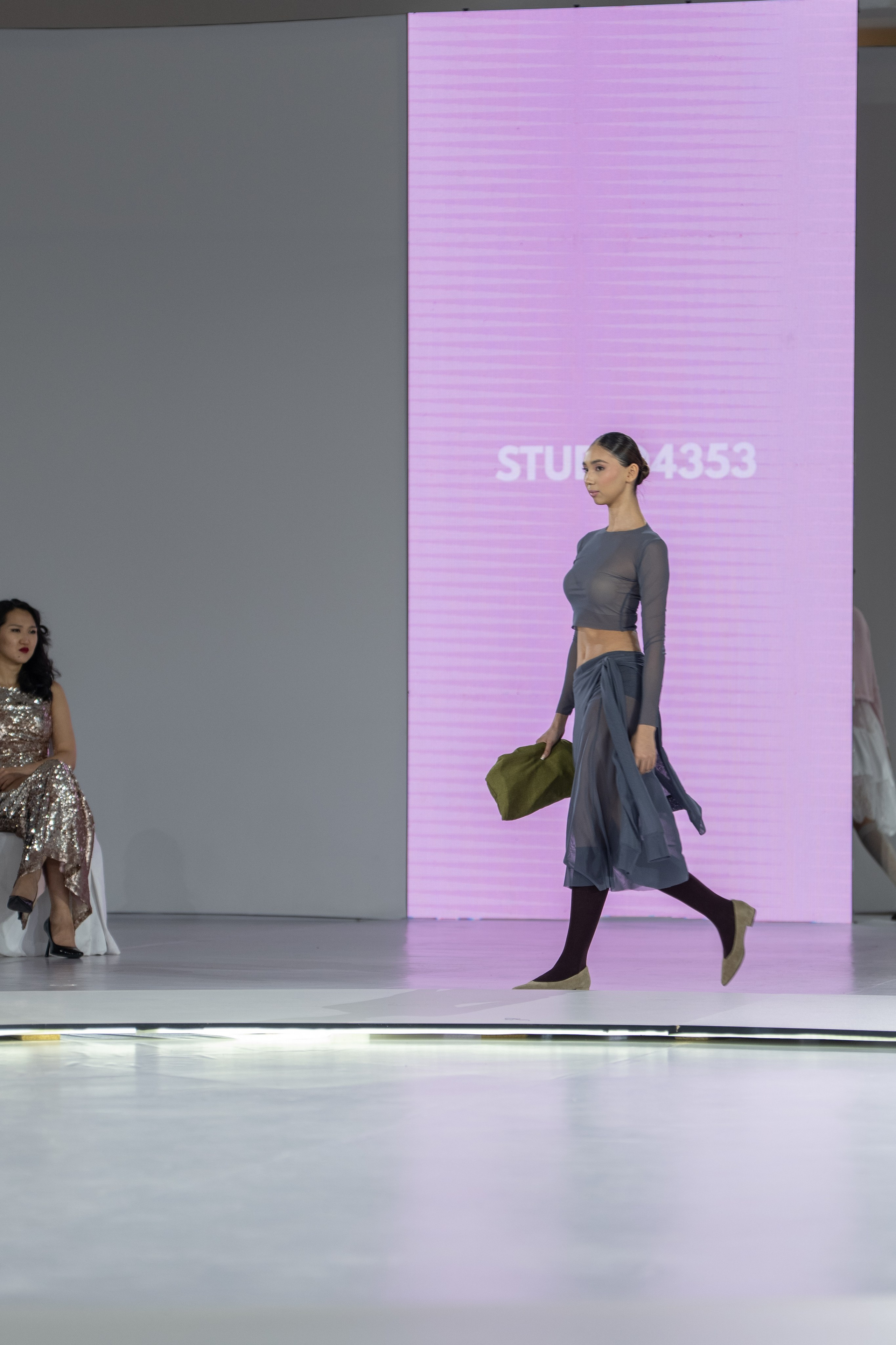 Brand Studio4353. Сайт Алматинского НЮ АРТ, будуар и фэшн фотографа Дениса Карпенко