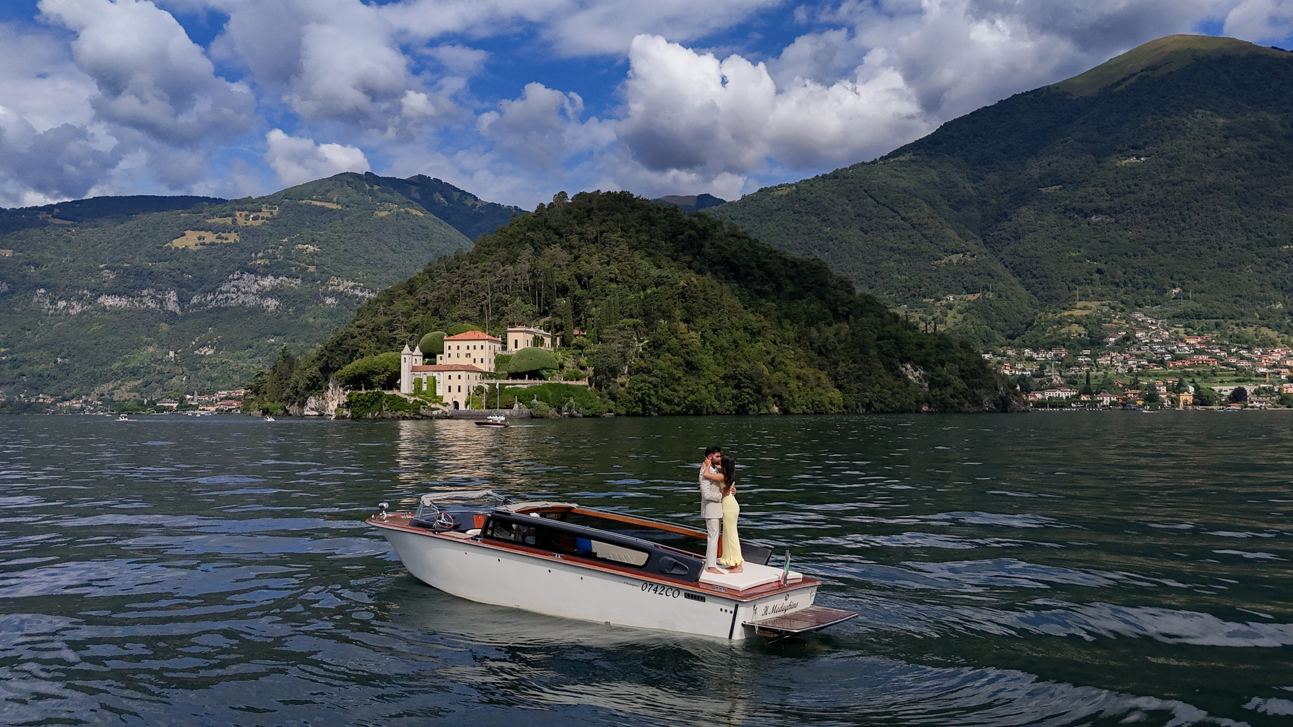 Parth & Krupa. Maria Anistratova | Destination Photographer, Videographer & Drone Pilot — Lake Como