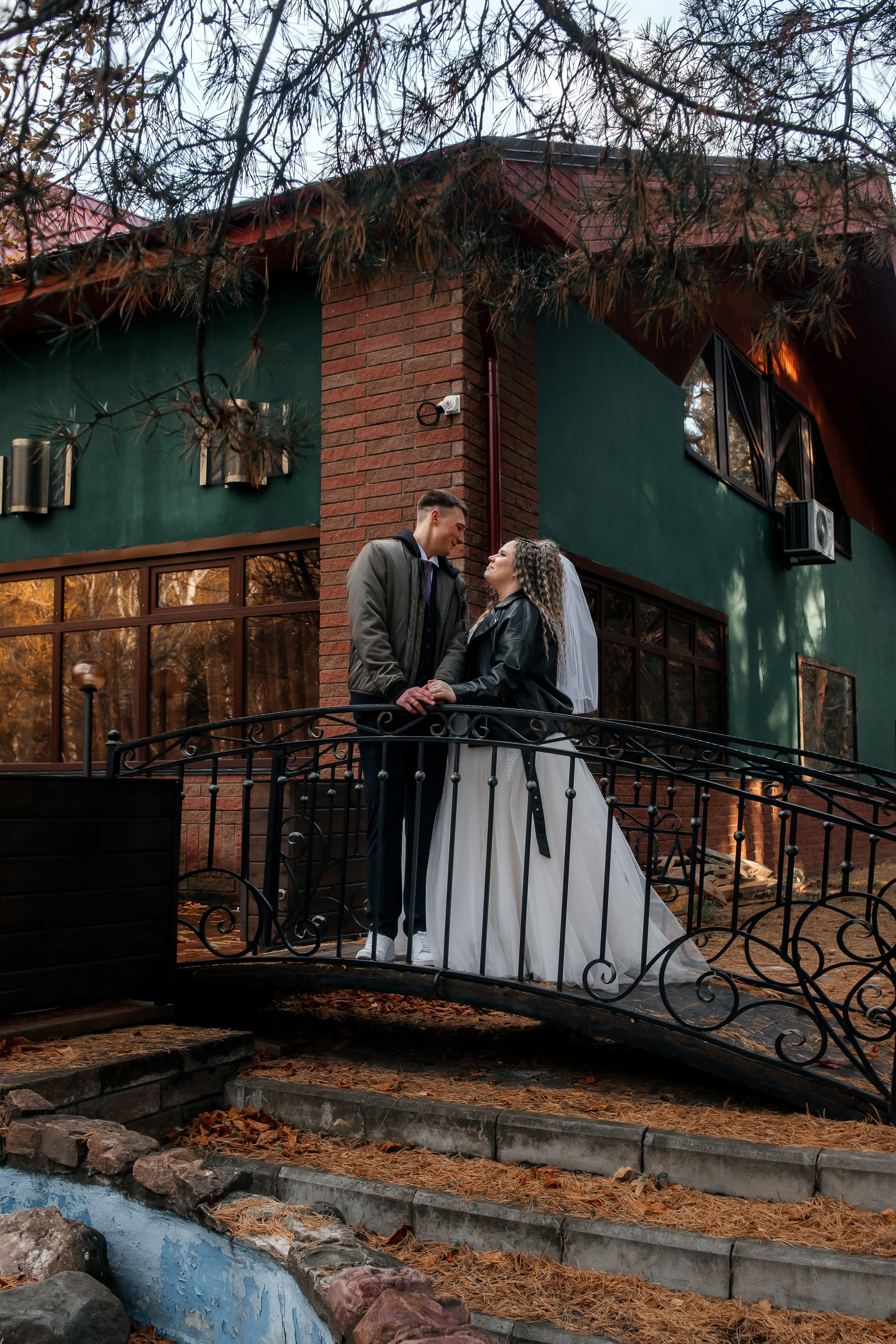 Ноябрьская свадьба в Сормовском ЗАГСе и в фотостудии Акт Первый. Свадебный фотограф и фотограф Love-Store в Нижнем Новгороде Анастасия
