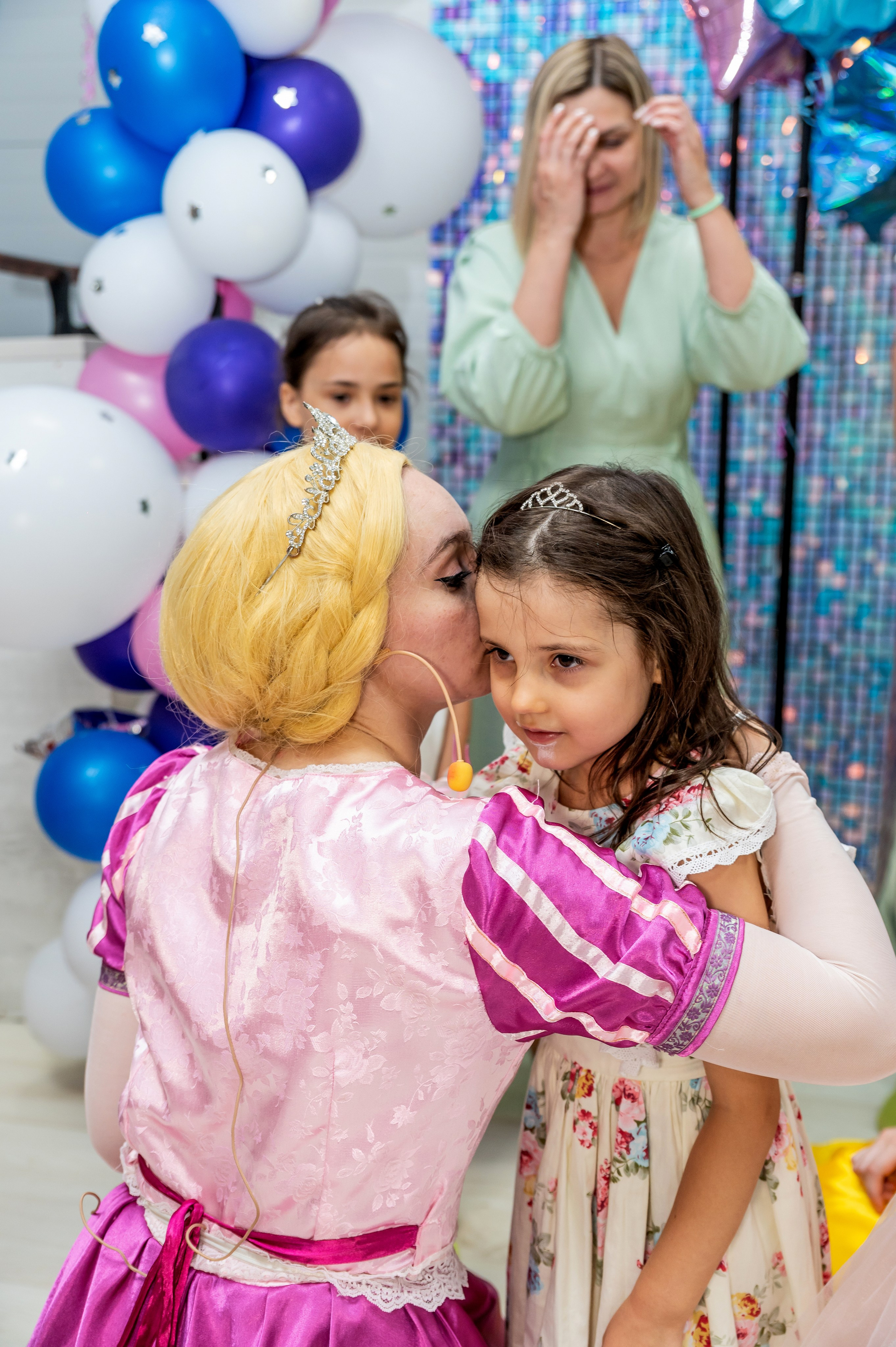 Игротека Ниндзя Кидс. Я Ольга Казанцева, фотографирую снимаю ваши киноистории и печатаю фото и цифровые портреты на холсте