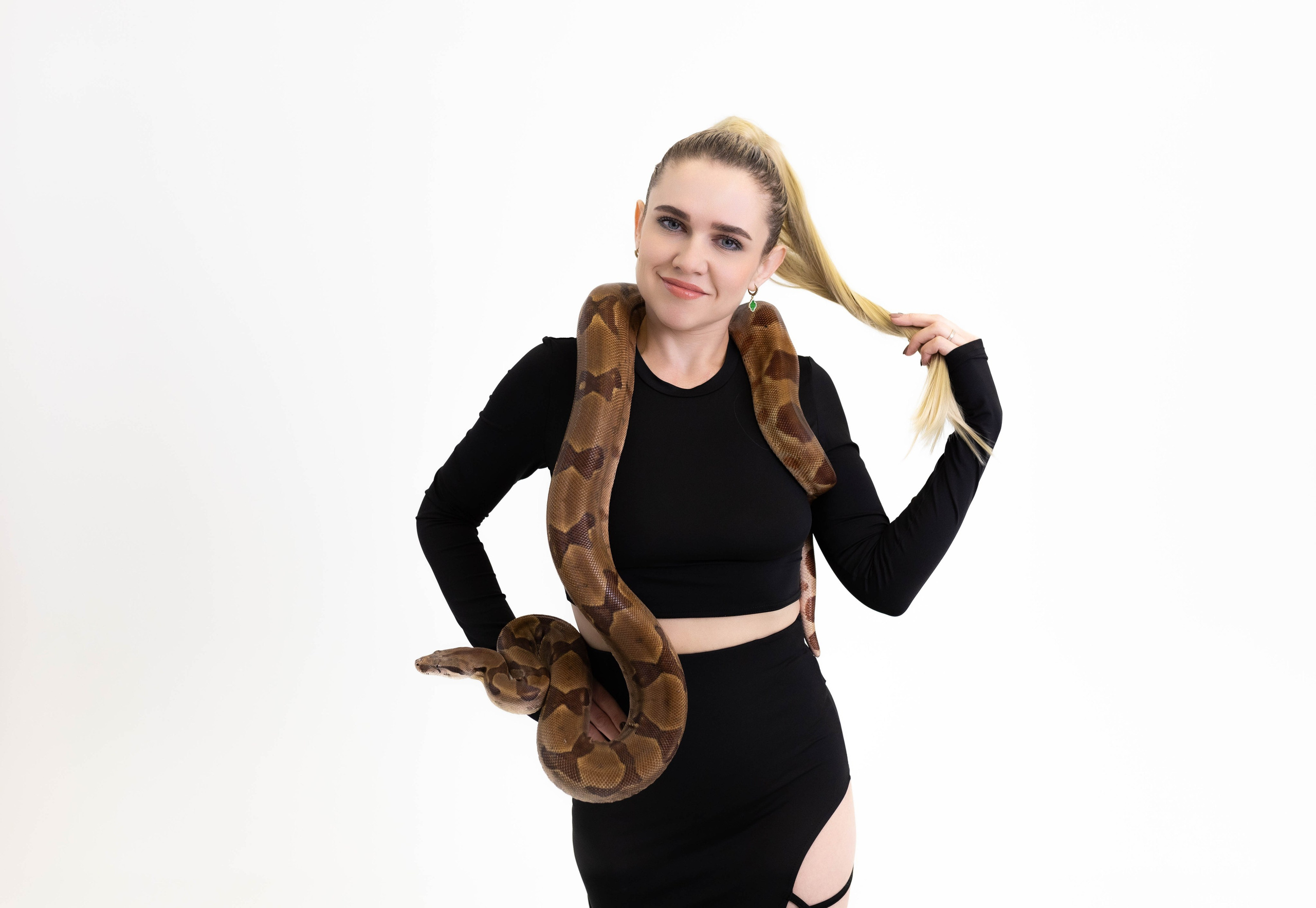 Фотосессии со змейкой. Свадебный и семейный фотограф Виолетта в Липецке