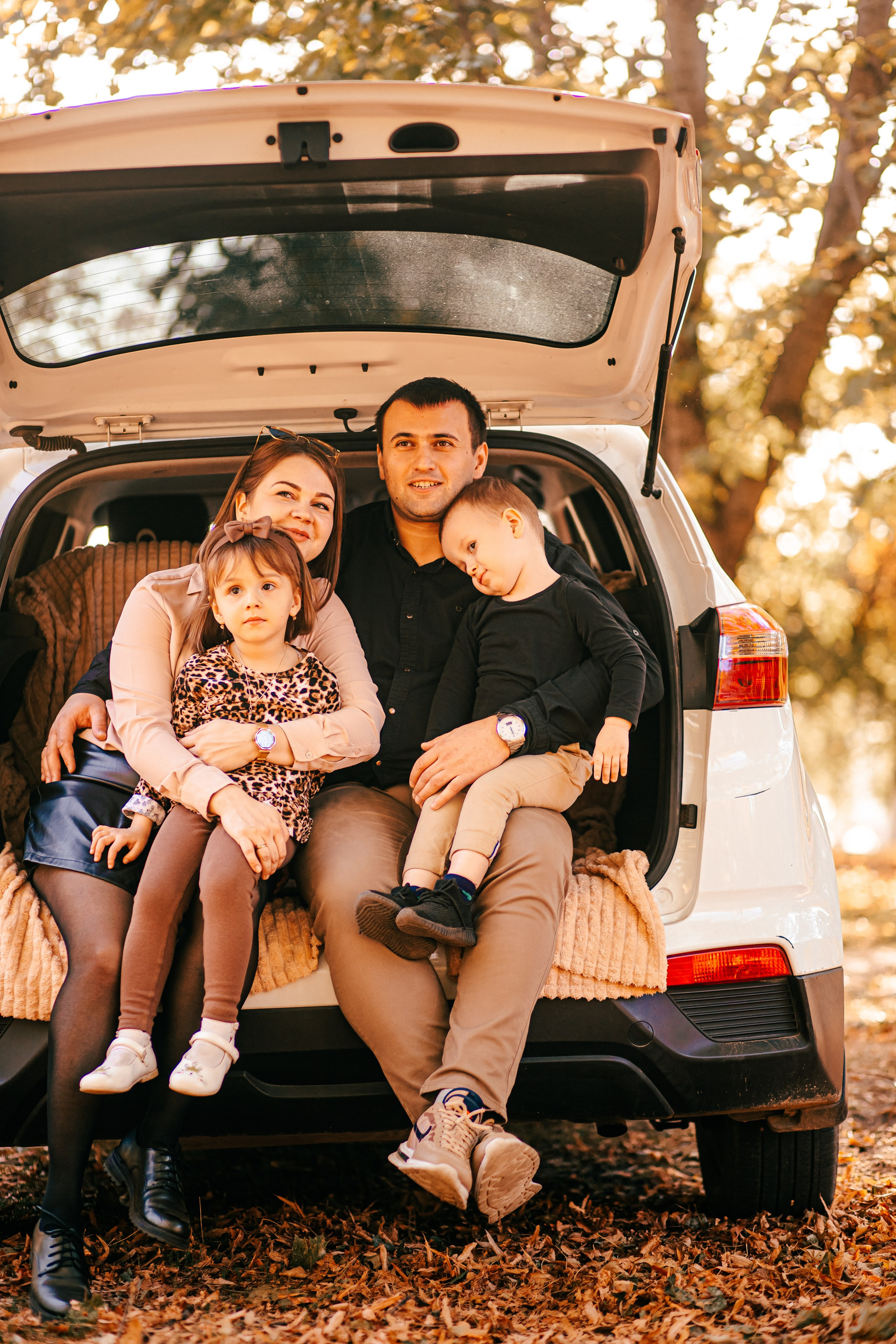 Семейная фотосессия в парке. Свадебный фотограф Кропоткин Краснодар
