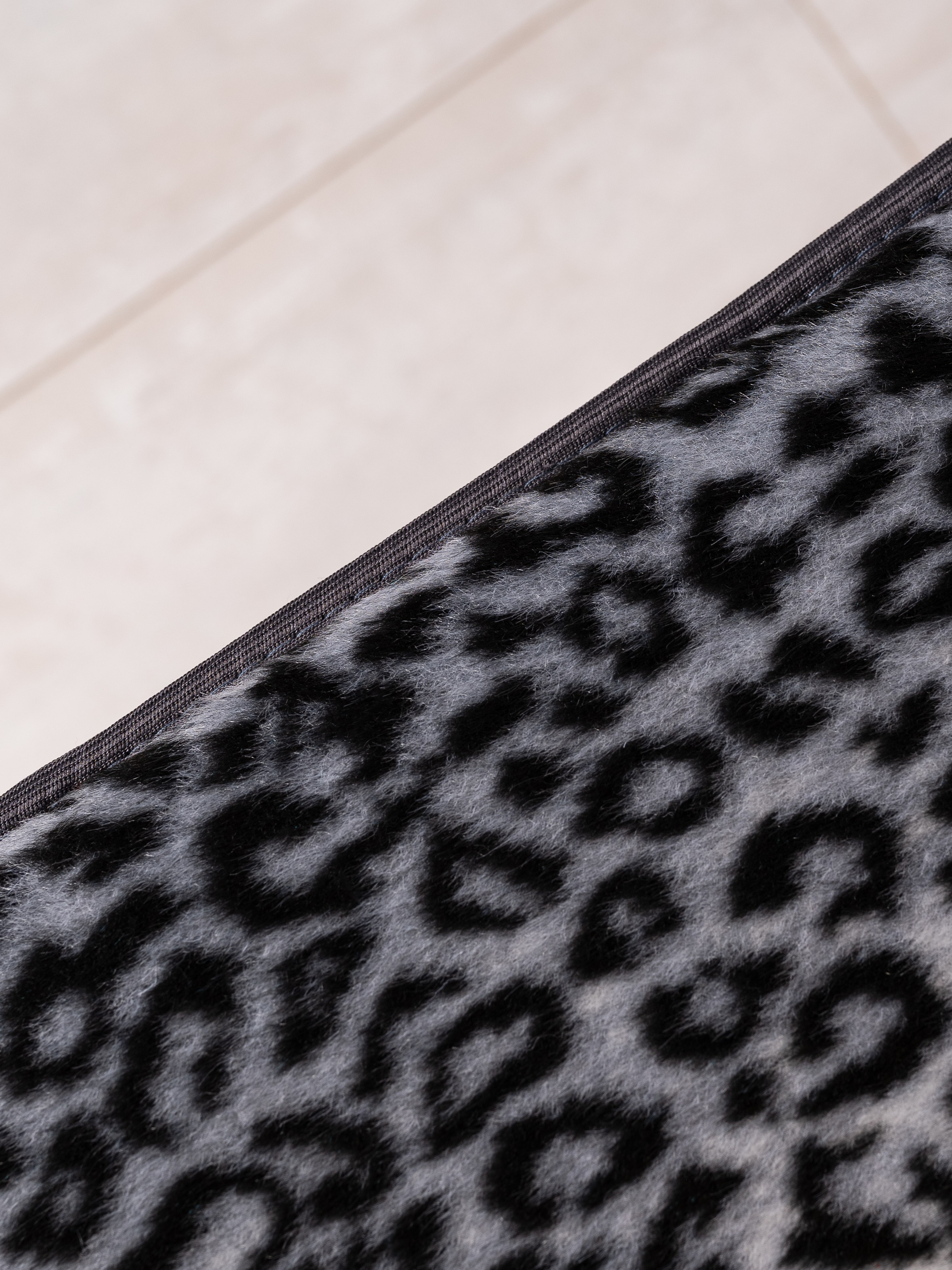 Накидки на стулья. Предметный фотограф, фото для маркетплейсов Пятигорск, КМВ