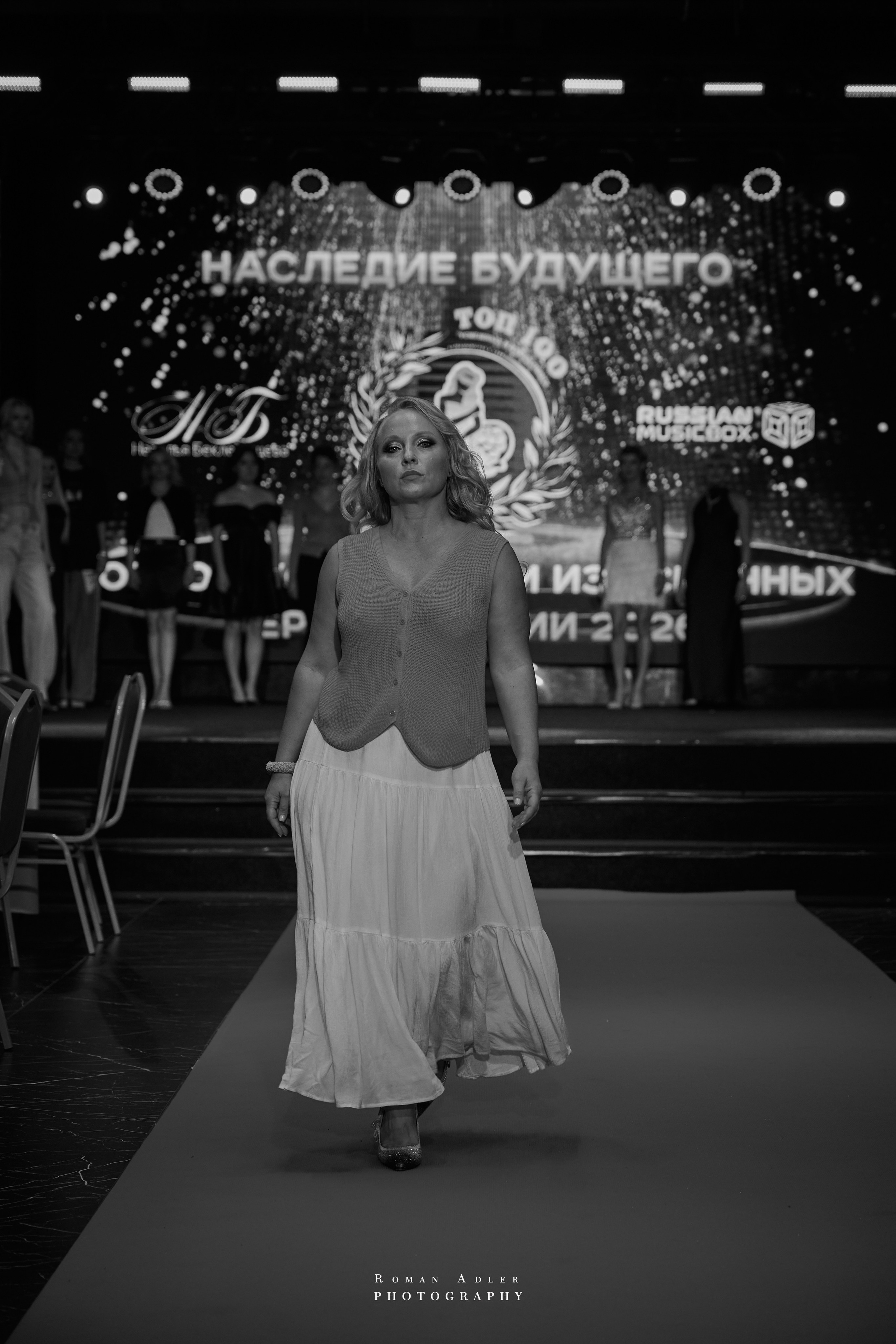 Бэкстейдж подготовки шоу Андрея Вишневского. Photographer Roman Adler