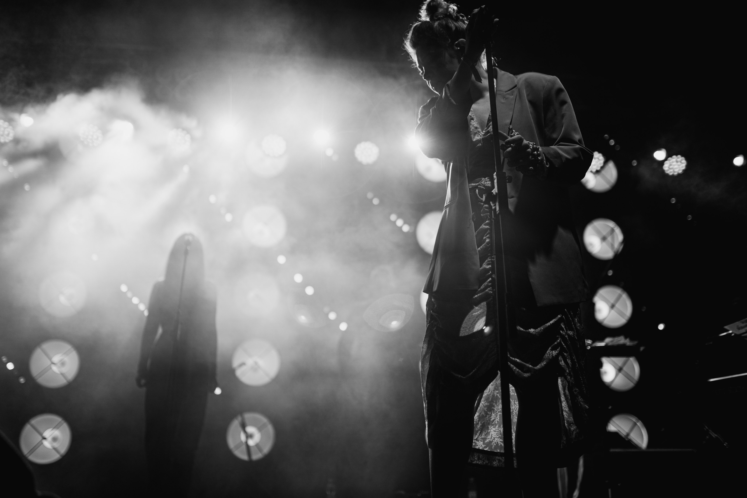 Концерт АИГЕЛ и Zventa Sventana. Евгений Бреча. Коммерческий и бэкстейдж фотограф в Москве