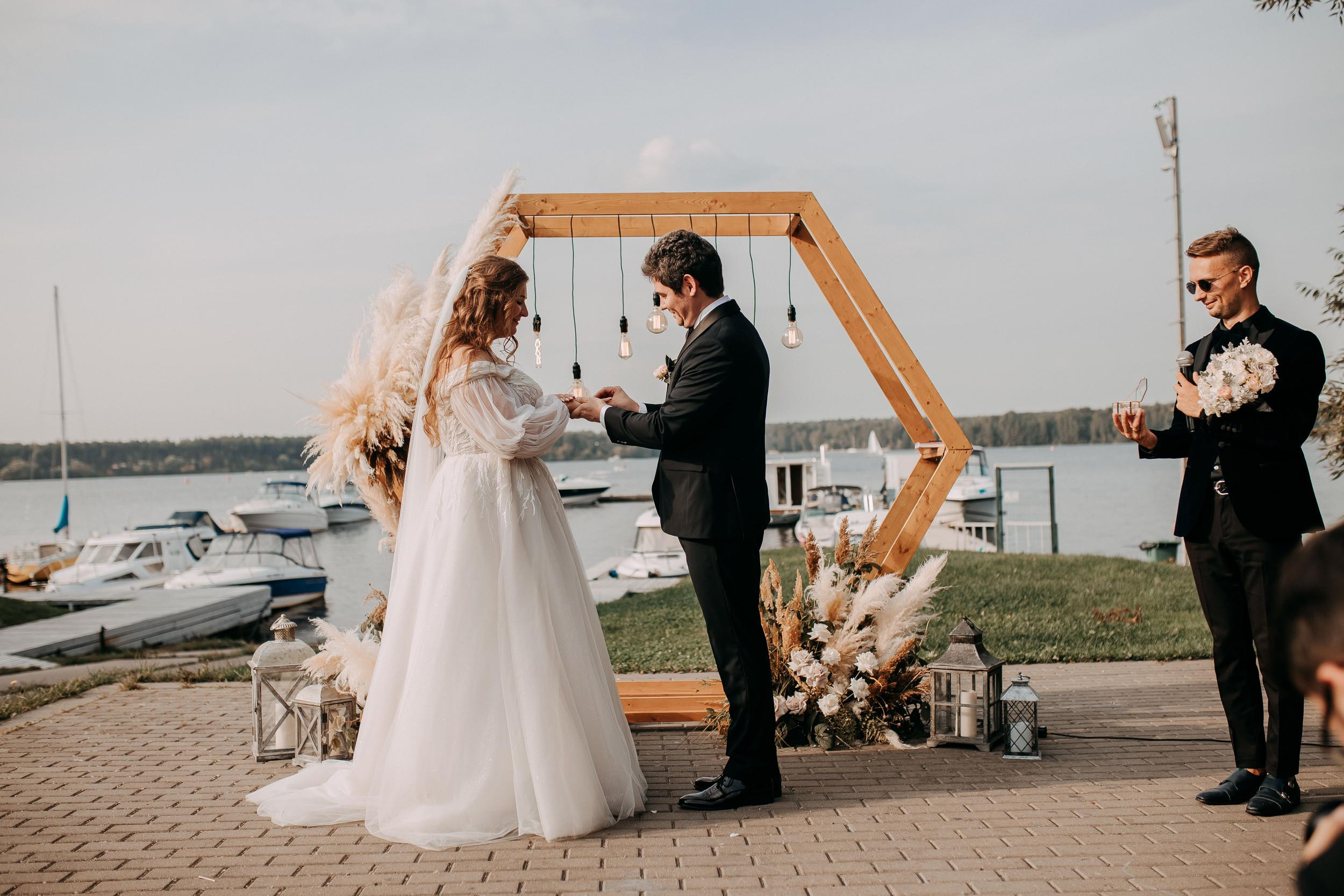 Игорь и Ксения. Организация и координация свадебных и семейных торжеств