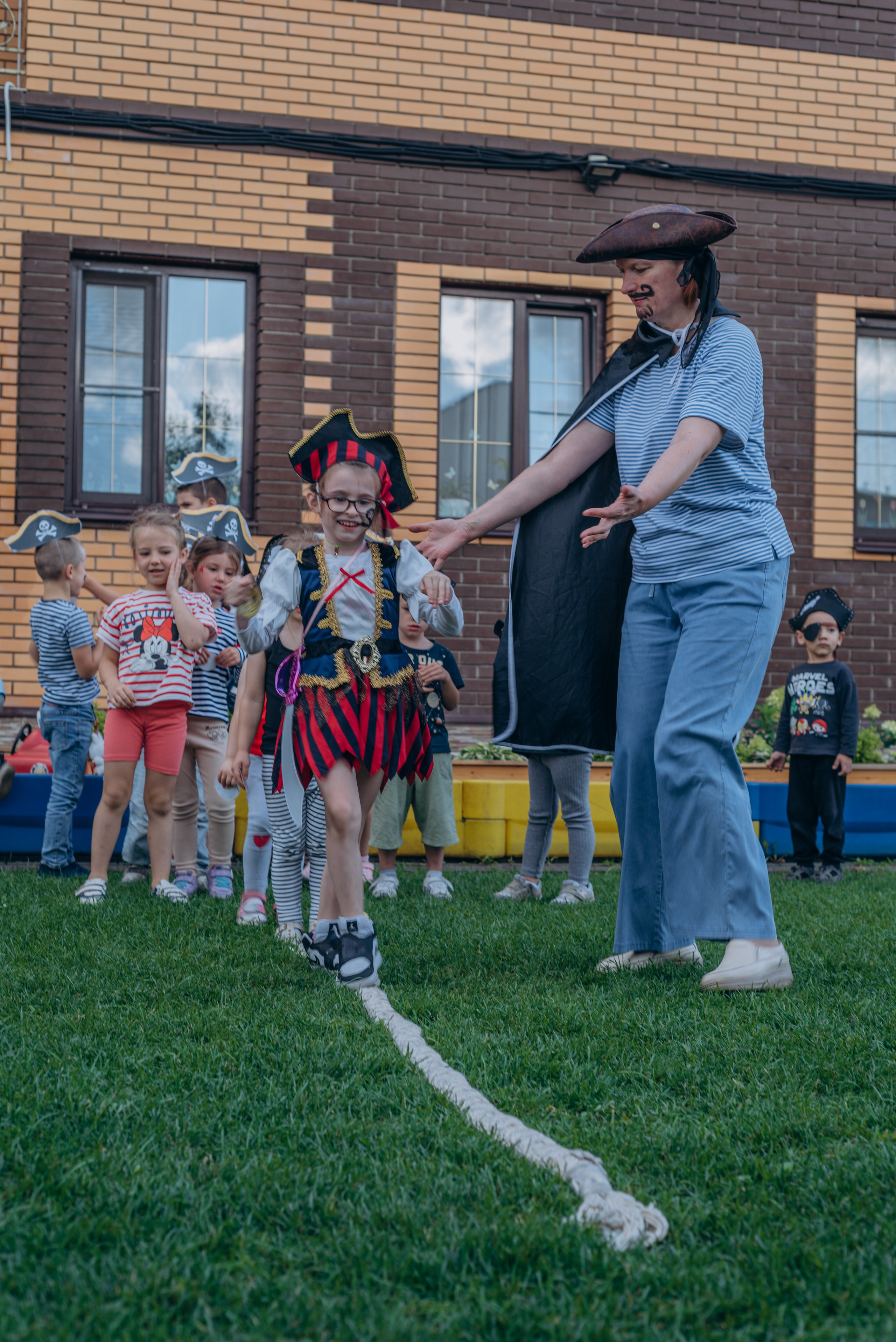 Пиратская вечеринка. MILATE — выпускные альбомы, фотосессии и видео в Москве
