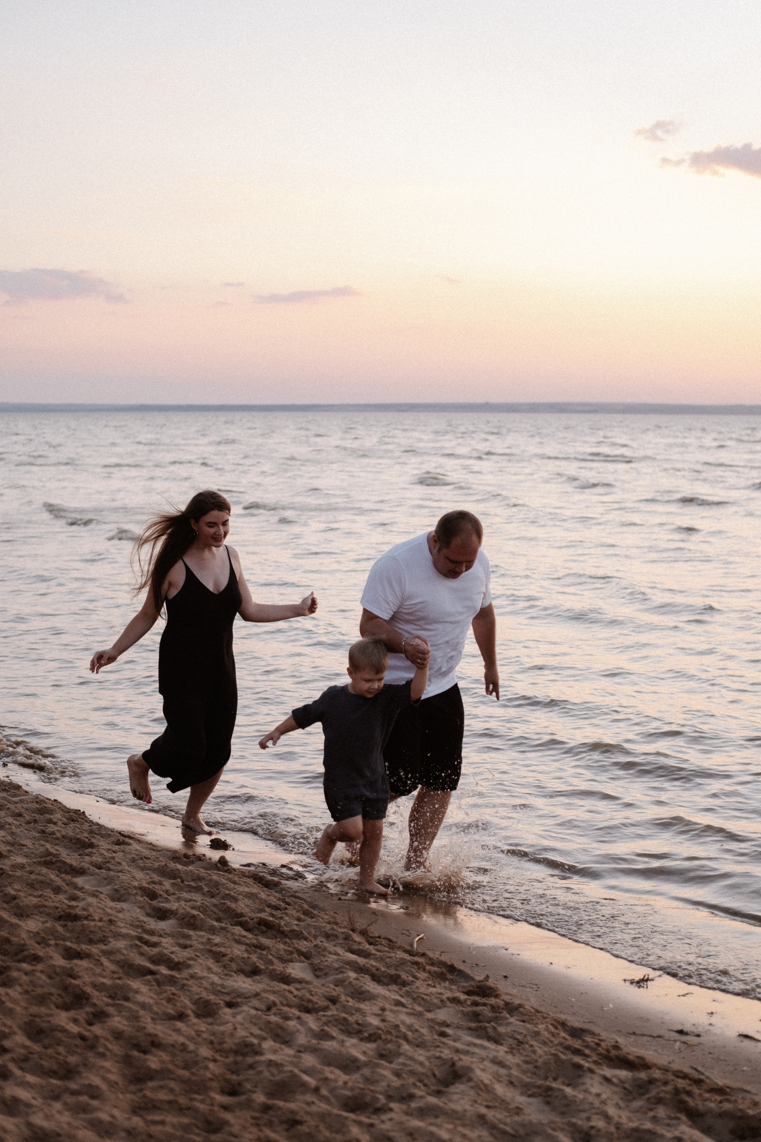 Настя + Вова + Ярик. Анна Гусарова свадебный фотограф в Волгограде