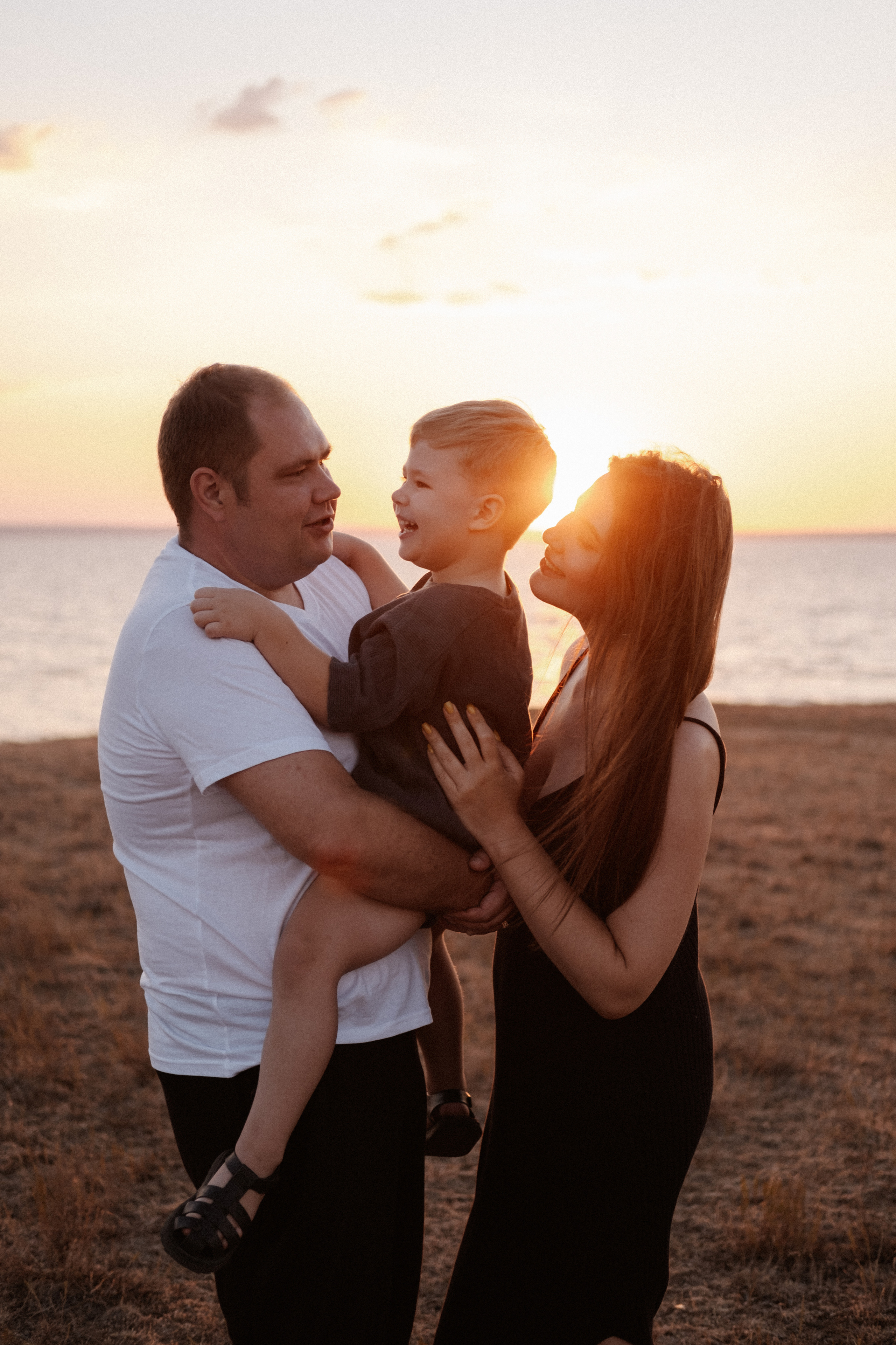 Настя + Вова + Ярик. Анна Гусарова свадебный фотограф в Волгограде