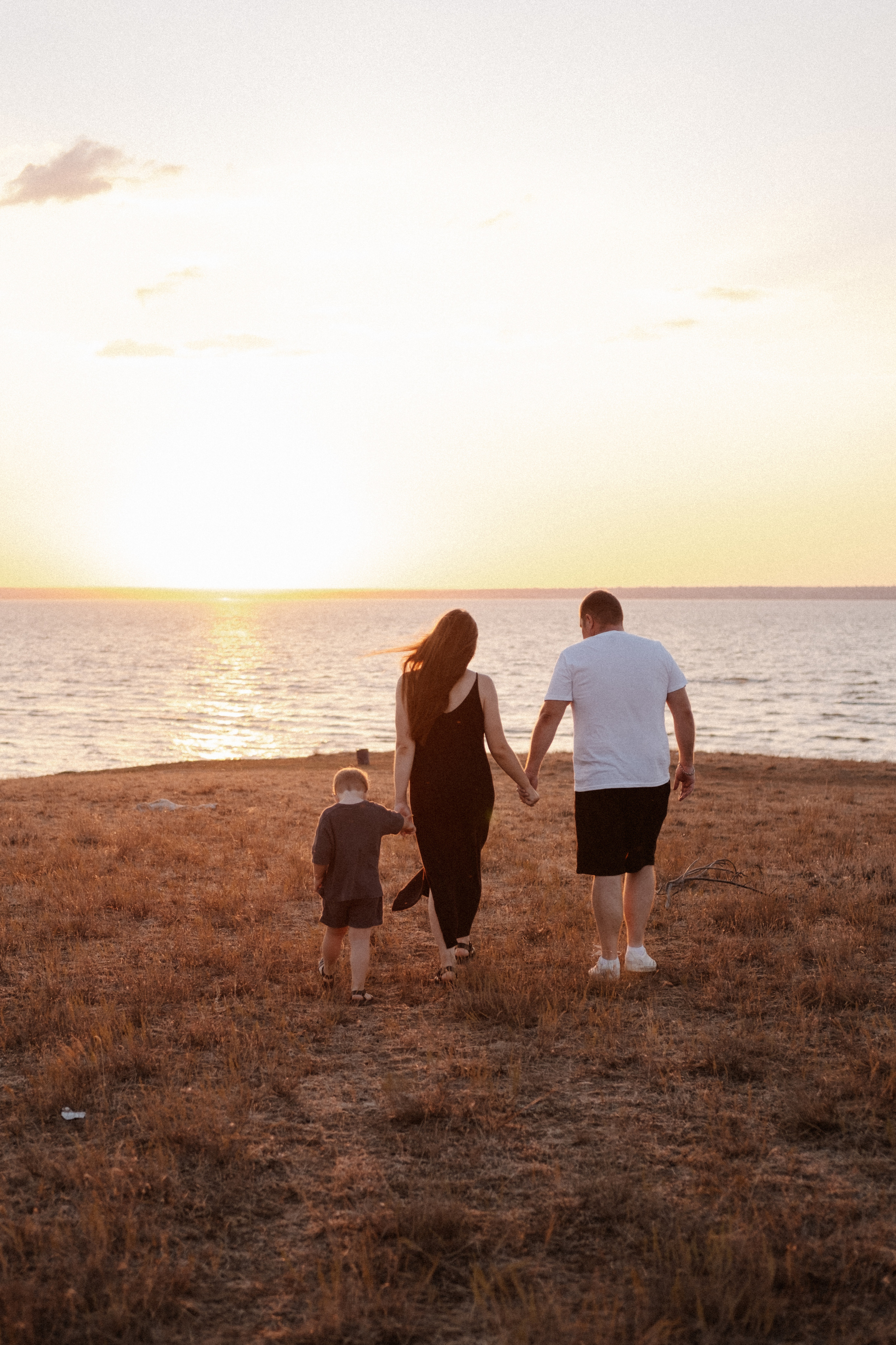 Настя + Вова + Ярик. Анна Гусарова свадебный фотограф в Волгограде