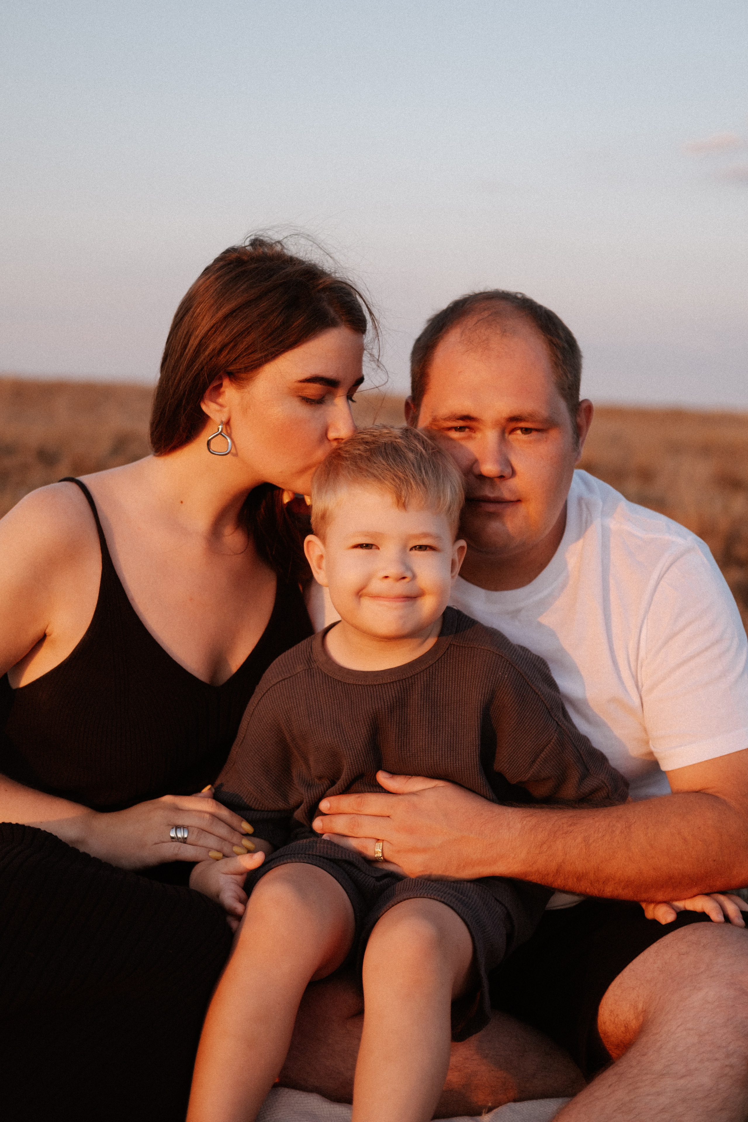 Настя + Вова + Ярик. Анна Гусарова свадебный фотограф в Волгограде