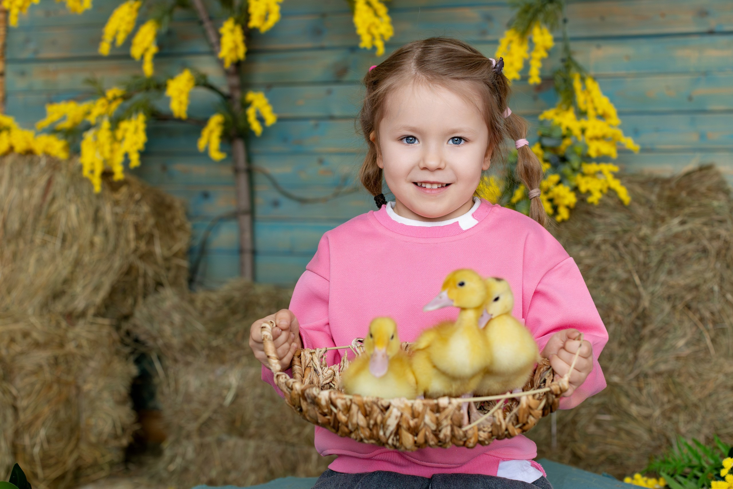 Фотосесии с Утятами и Кроликами (Пасхальные Фотосессии). Семейный и Детский фотограф в Москва Скворцова Татьяна