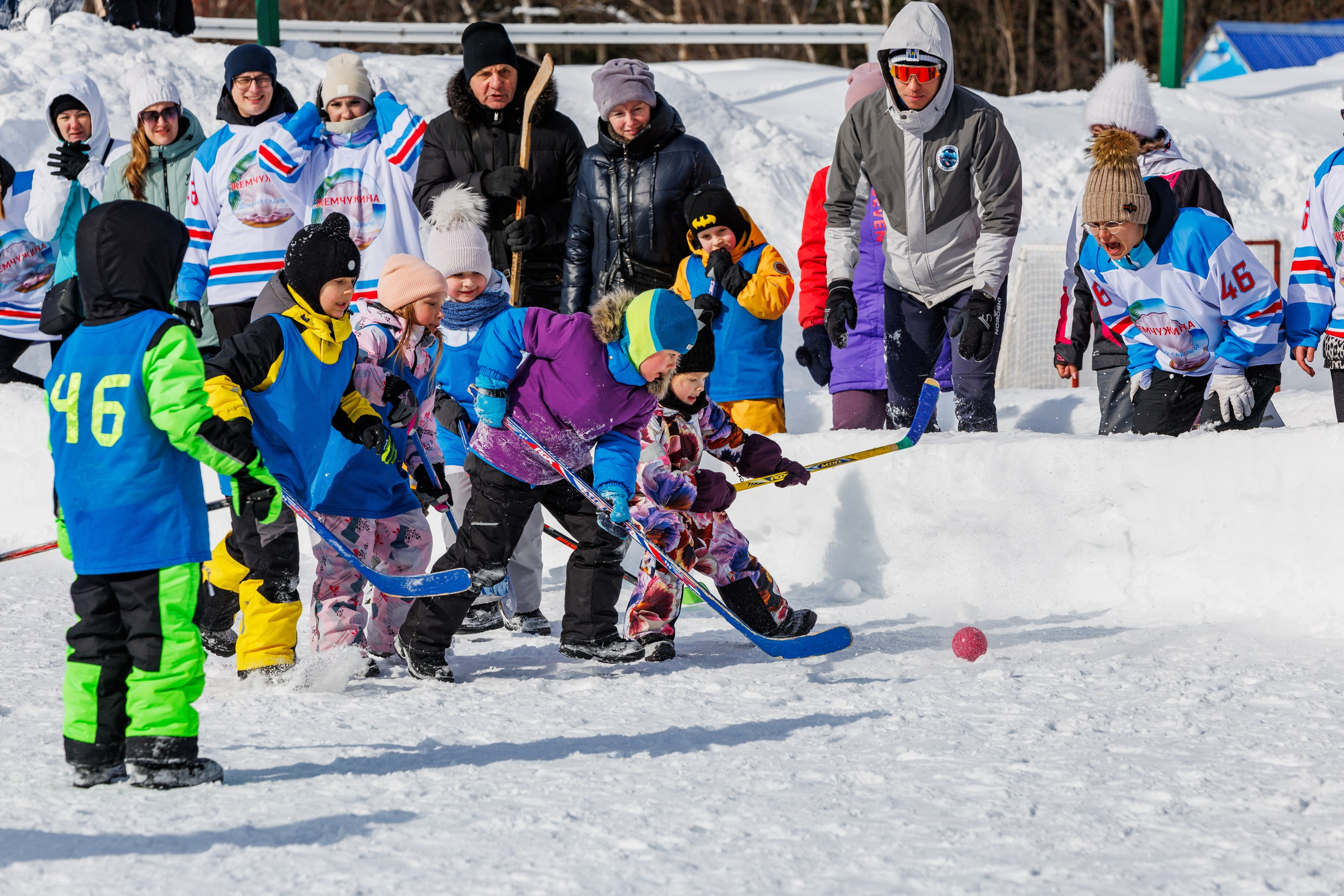 XIII чемпионат  по «ХОККЕЮ В ВАЛЕНКАХ». Свадебный, семейный и репортажный фотограф в Южно-Сахалинске Артур Петросян