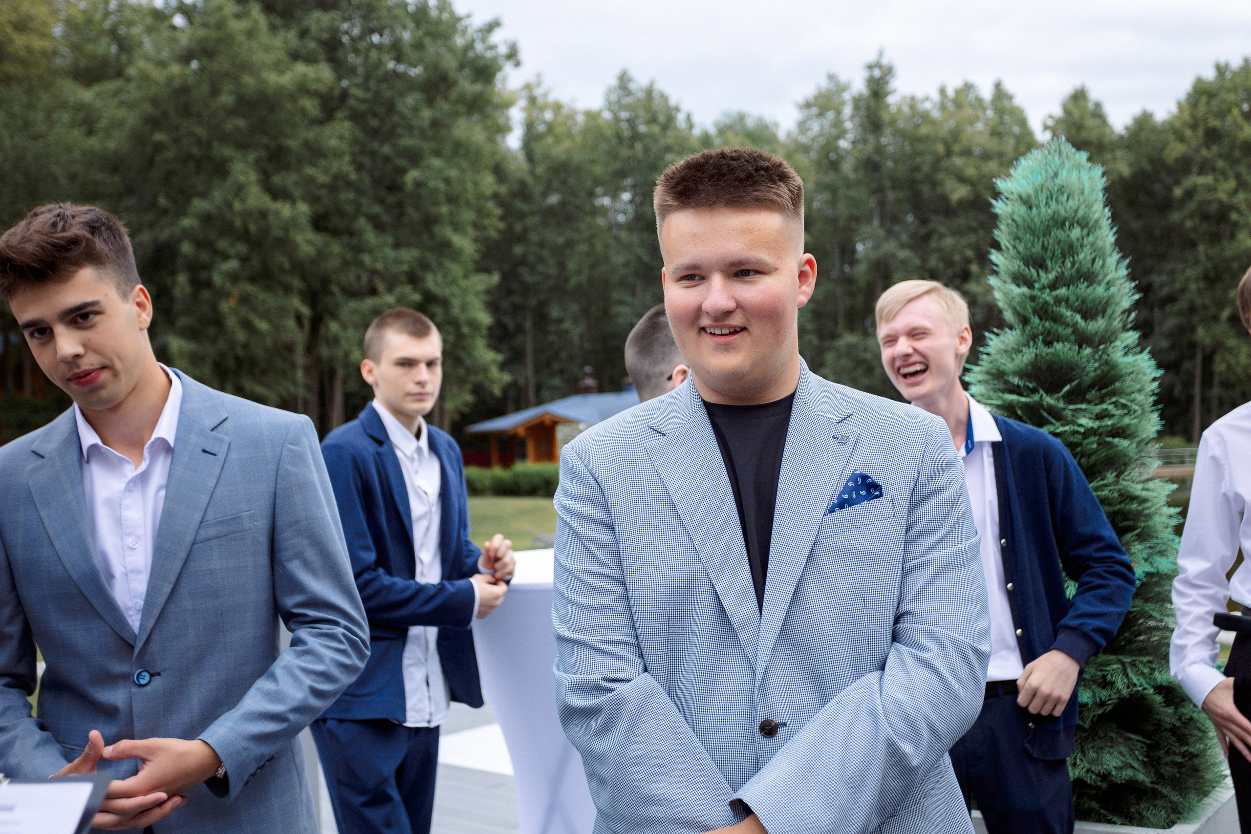 ВЫПУСКНОЙ: Волки-Липки. Все фото. Профессиональный фотограф в Ижевске Леша Петров
