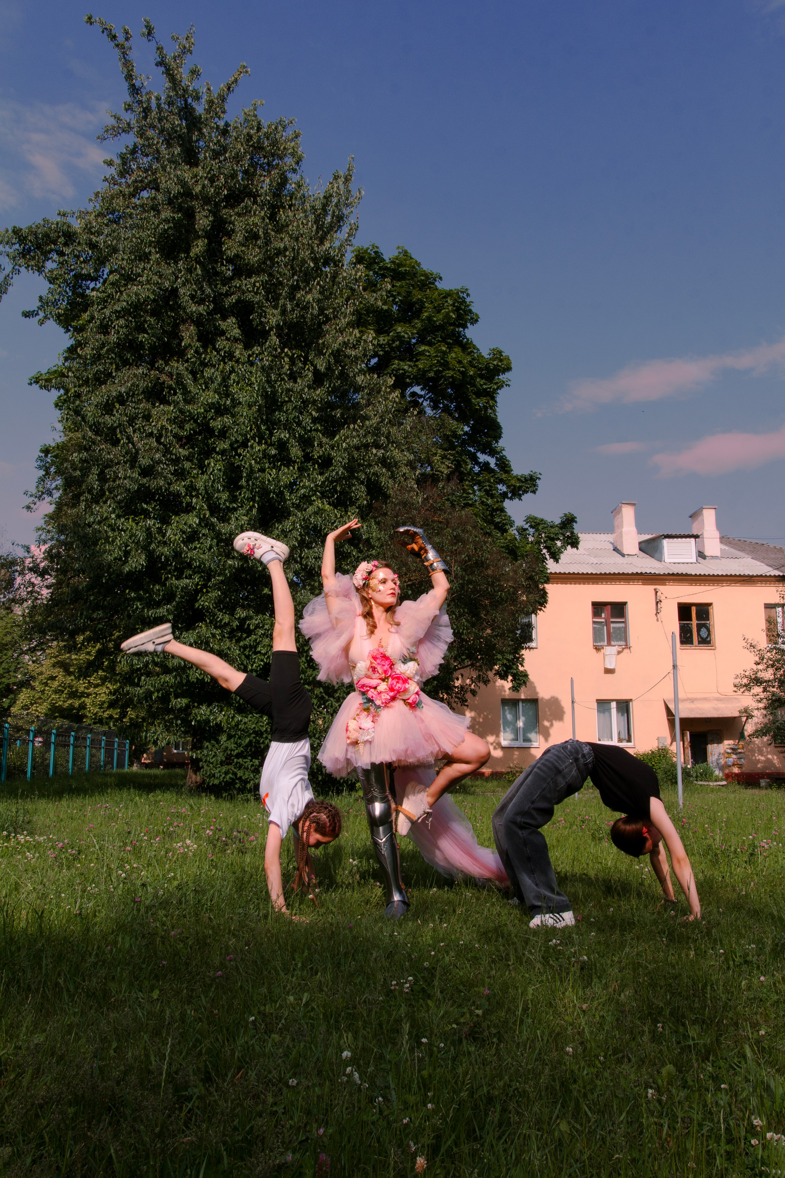 Женская цветущая сила