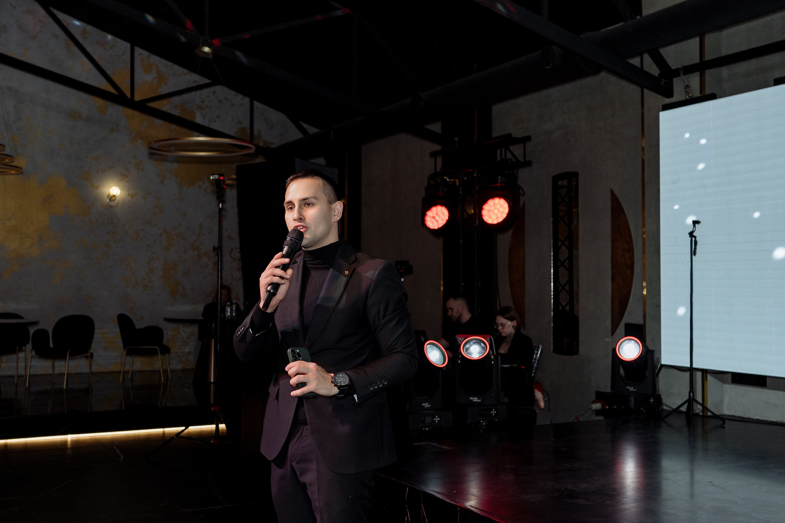 Альбион Тур