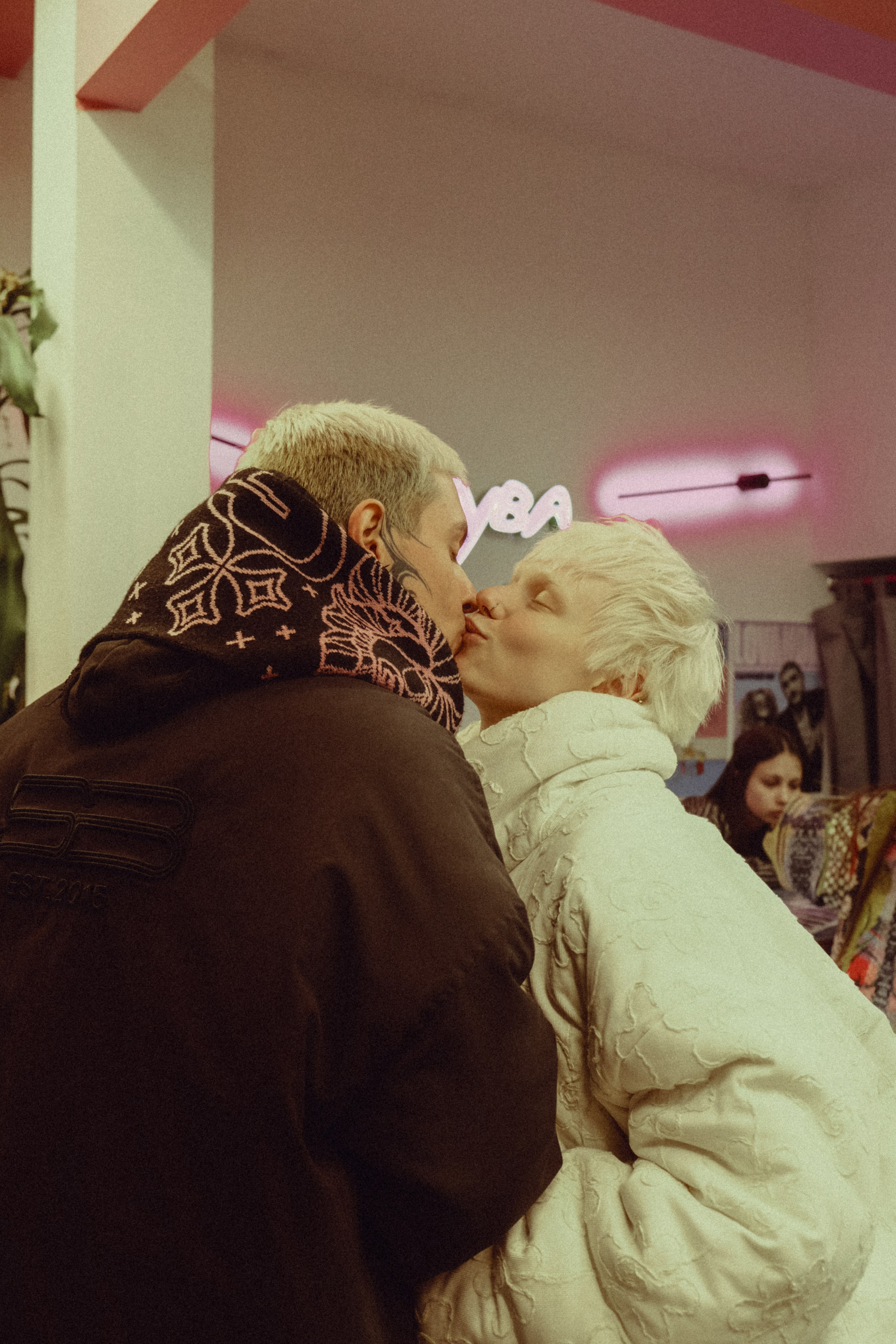 Shoova shoova x &FRIENDS. Даяна ЛеРосс. Фотография людей, событий и идей. Москва