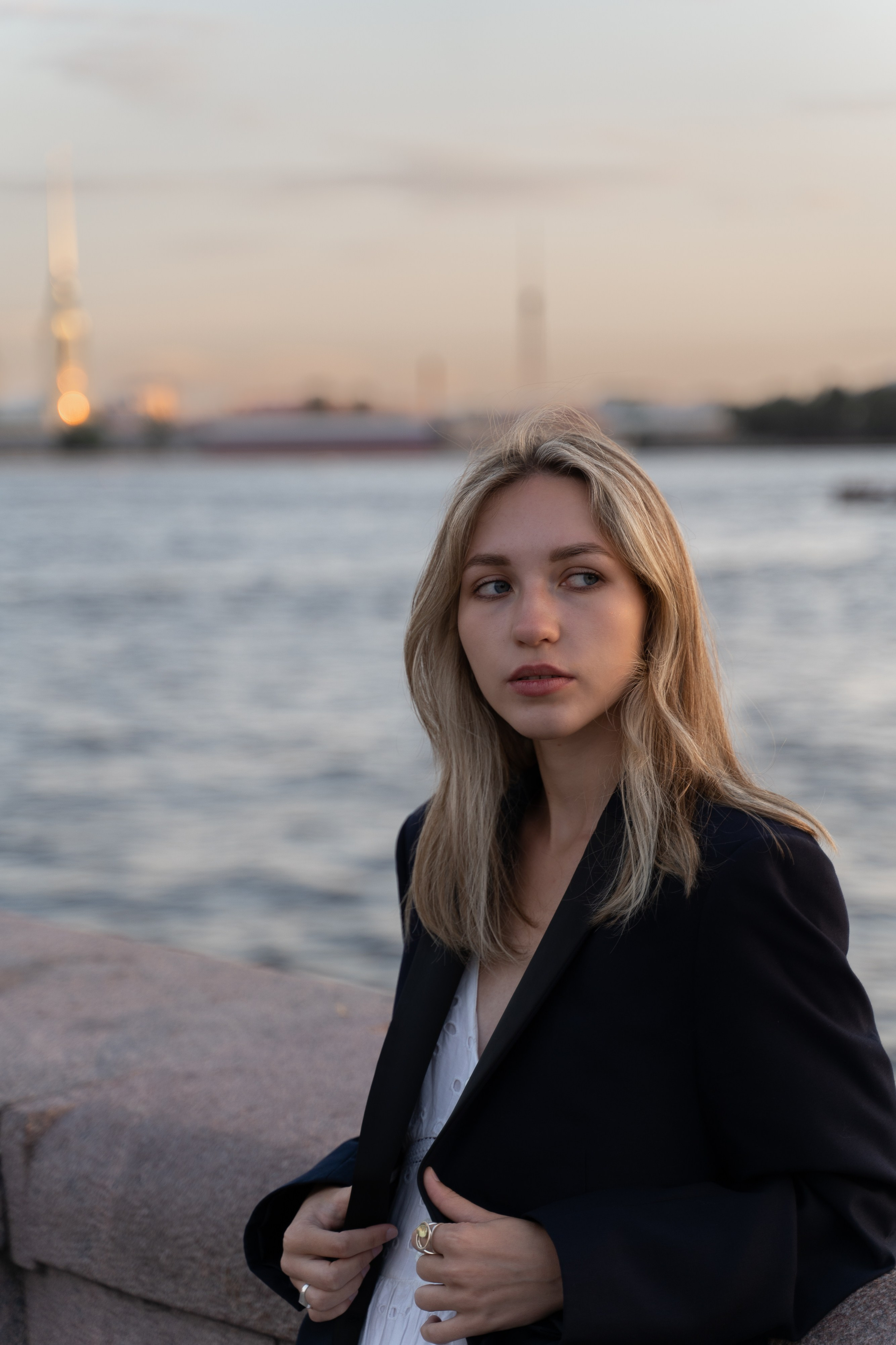 Прогулка по городу. Портрет. Санкт-Петербург, лето 2024. Главная