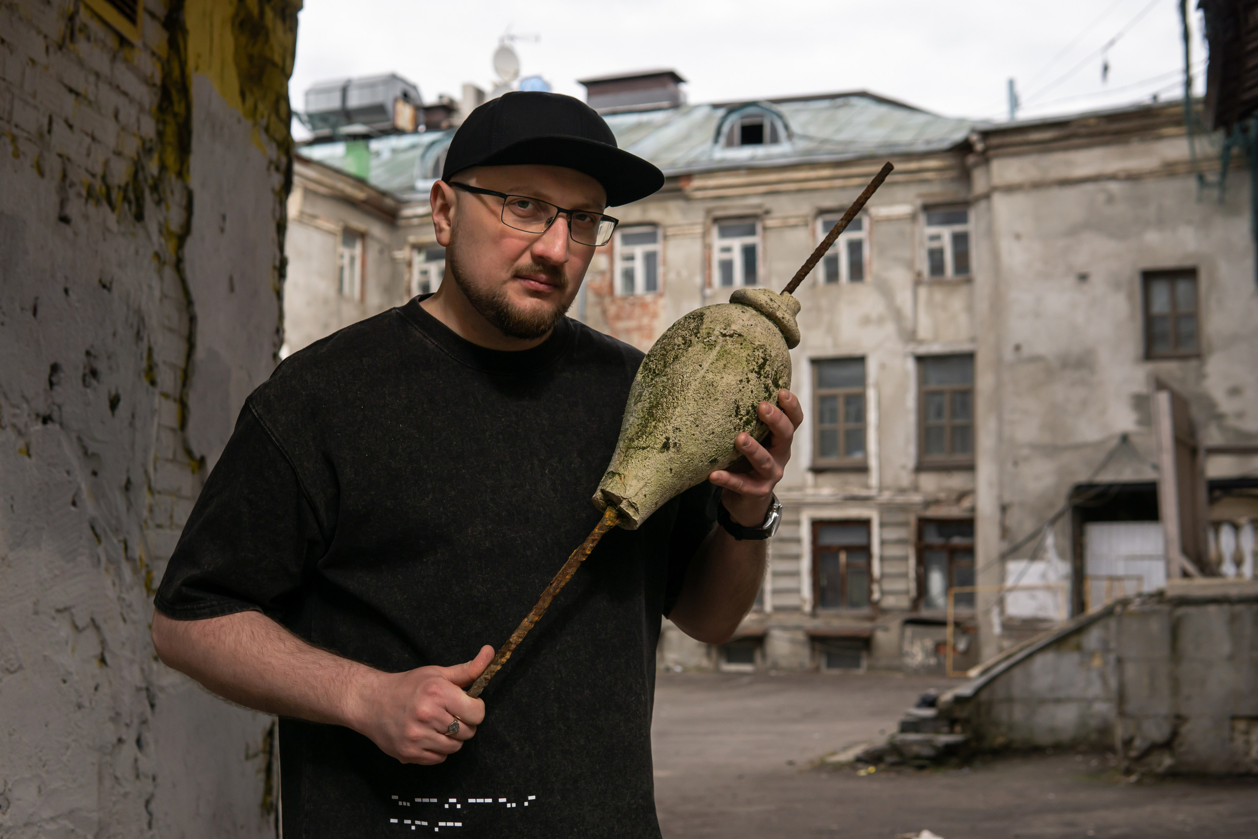 Съемка мерча БЛТ* Semiotica в городе. Фотограф-анималист Ксения Воробьева, Москва