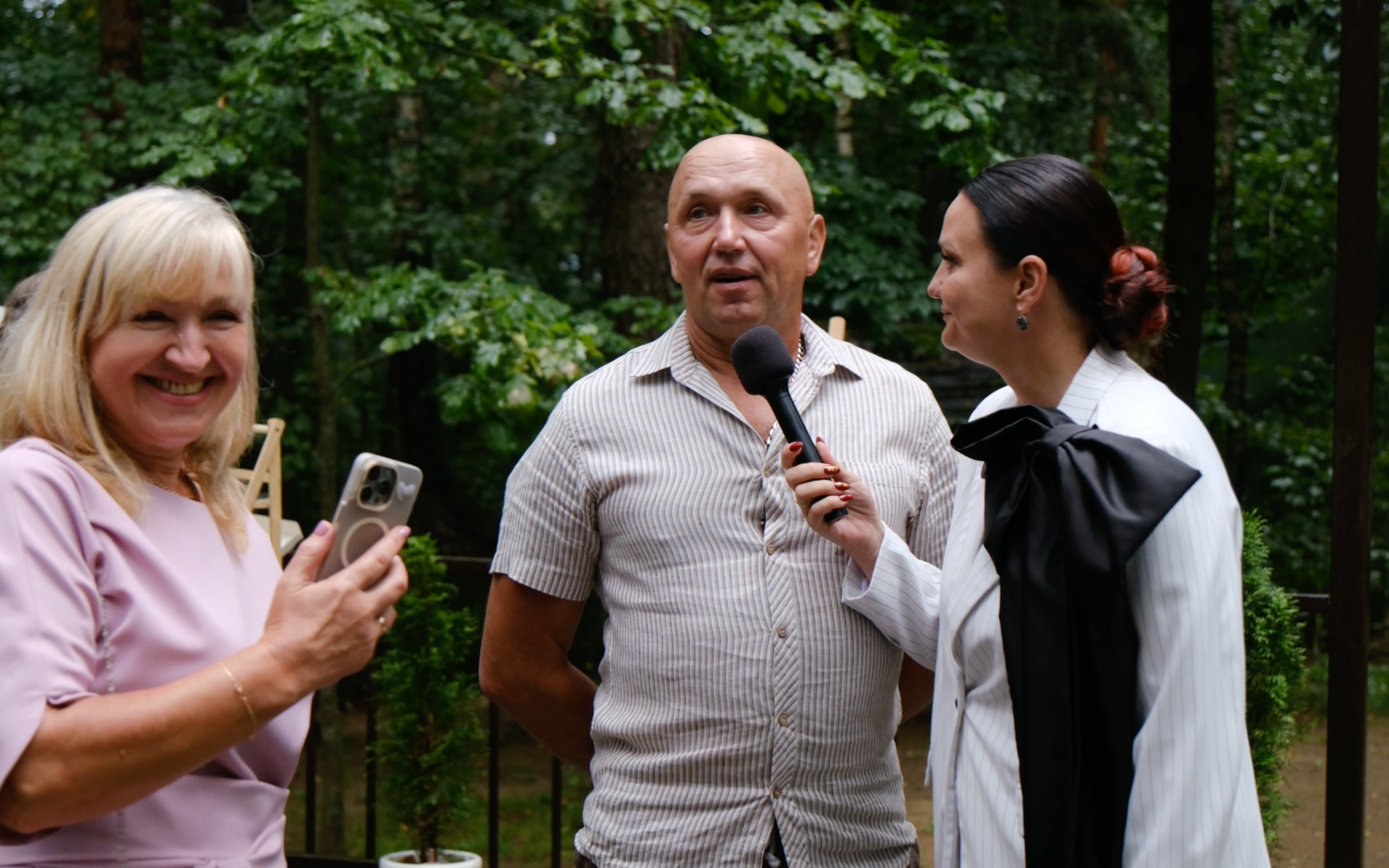 Свадебное SDE интервью на Лесной поляне. Репортажный видеограф Илья Сухоносиик