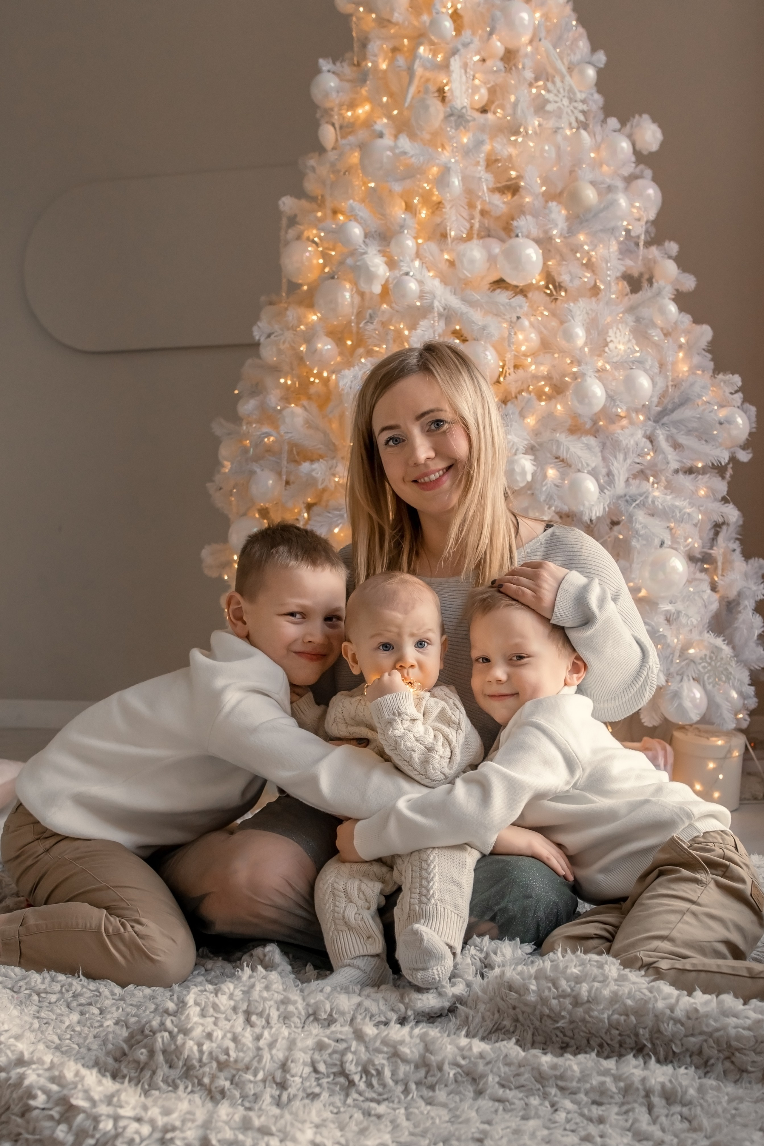 Студийные съёмки, портфолио. Фотограф на крещение и венчание, семейный фотограф в Санкт-Петербурге