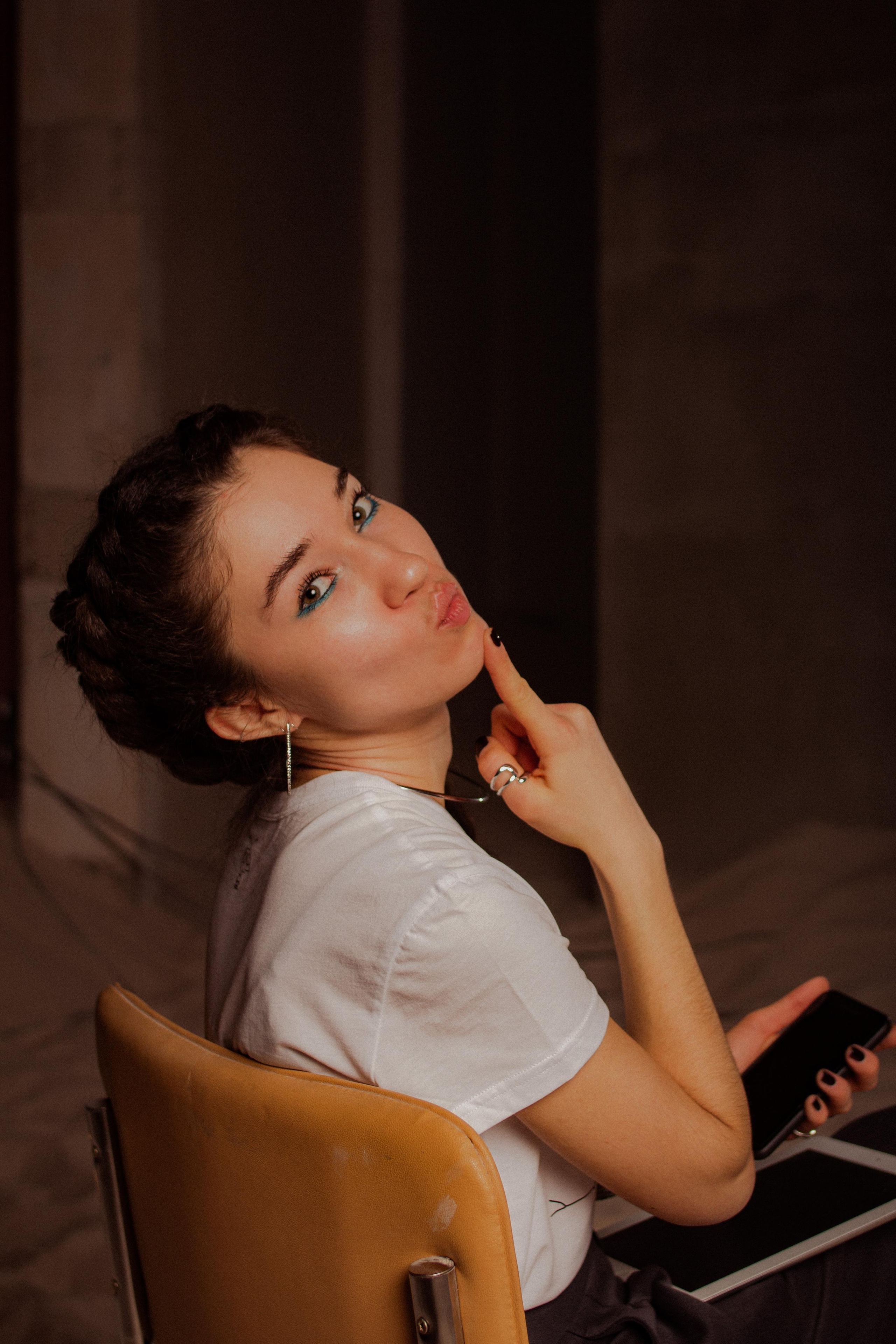 UHO.fm для СНОБ. Фотограф в Санкт-Петербурге Ангелина Вражевская