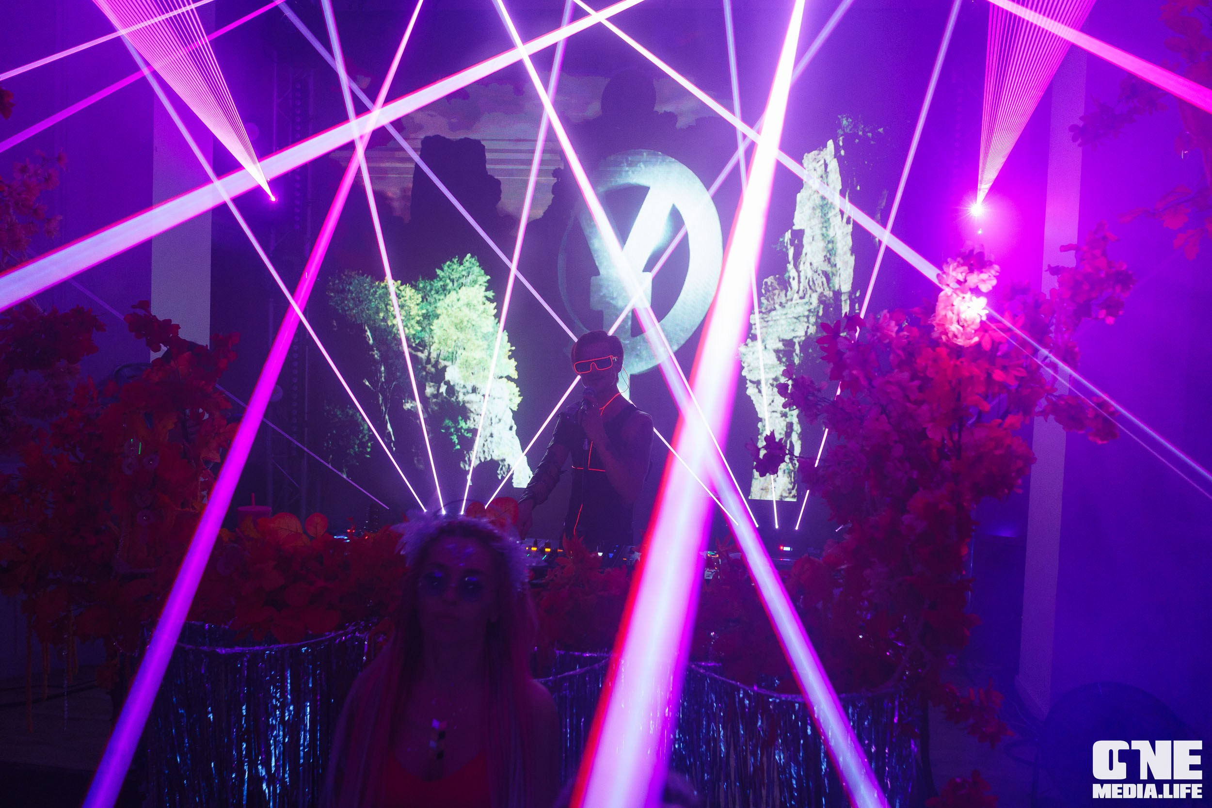 Фоторепортаж из клуба Universal. One Media Life: фоторепортажи, фотоотчеты с мероприятий и заведений