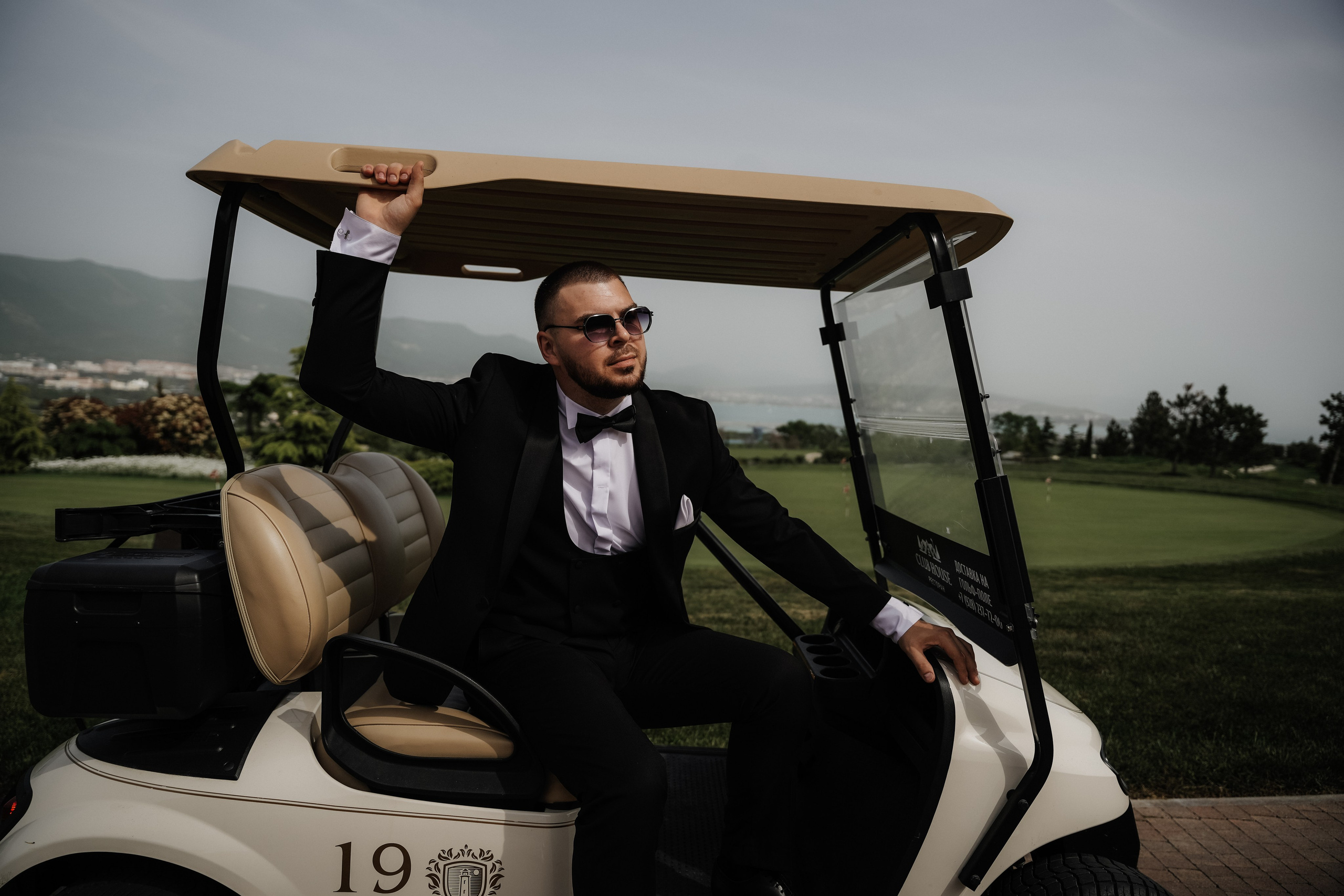 Astoria. VISUAL ARTIST · KRONGAUZ ANASTASIA