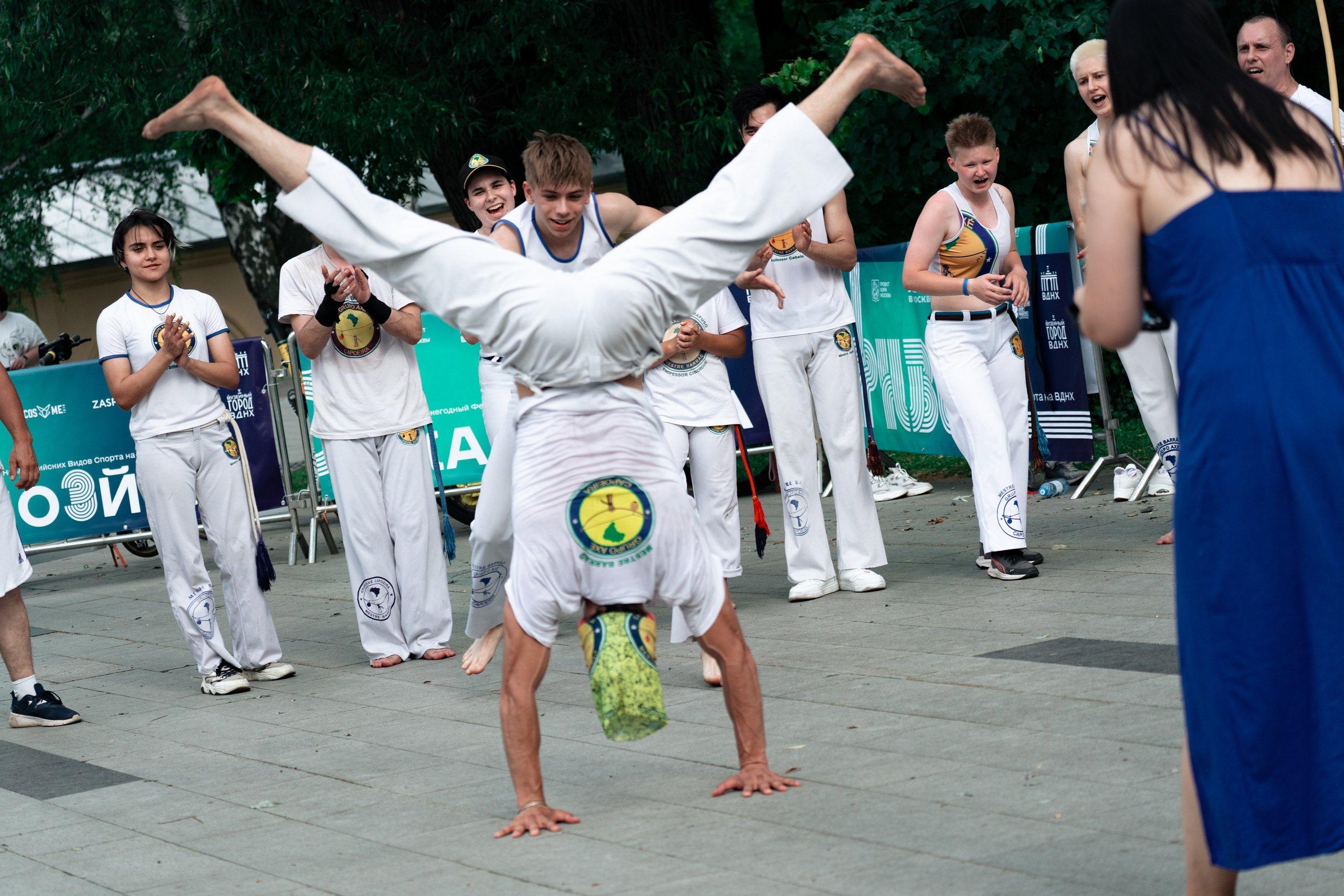 Открытый класс AXE Capoeira на фестивале неолимписких видов спорта на ВДНХ 2025 г:. Фотограф в Москве Ткаченко Владимир