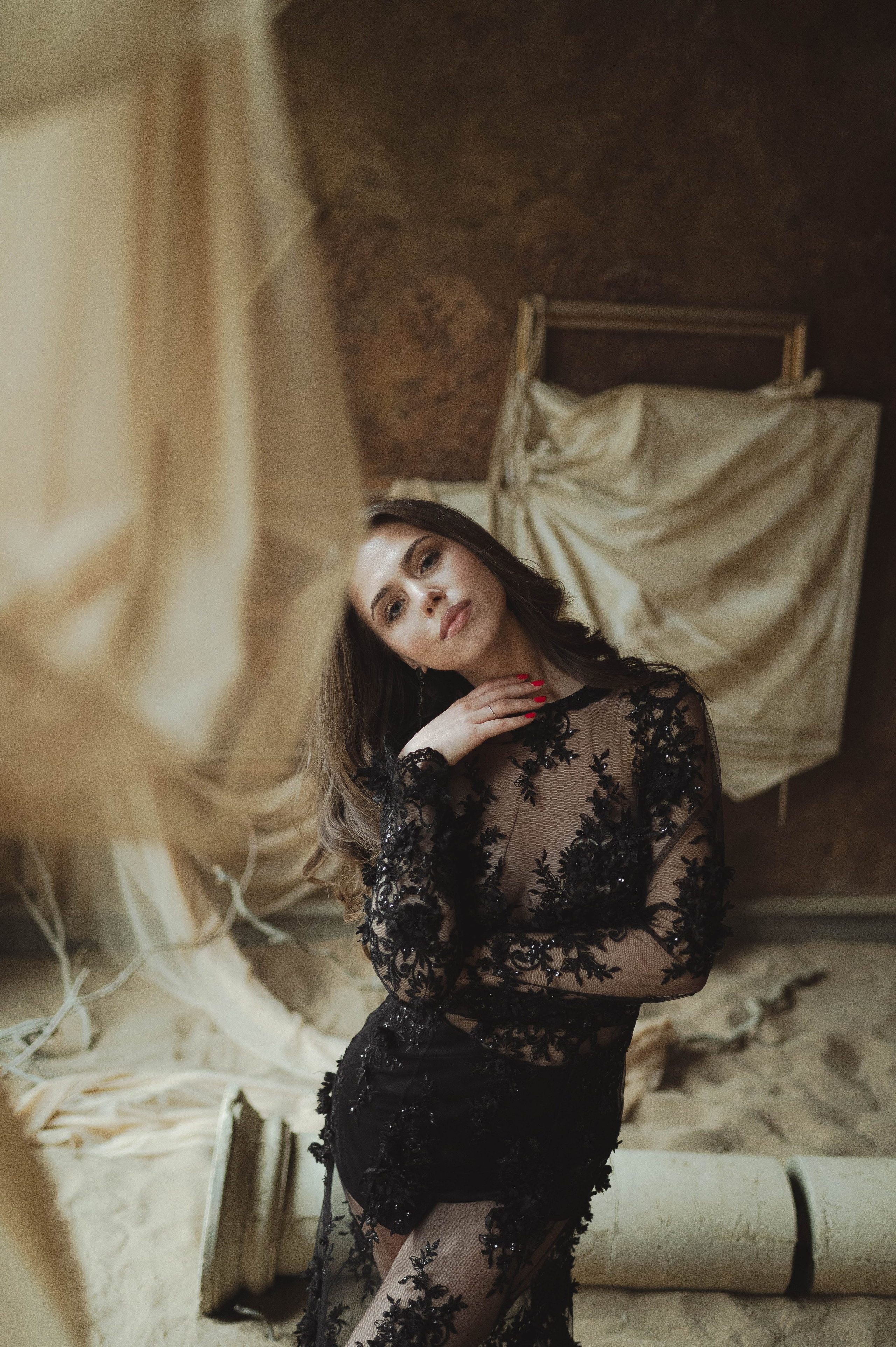 Фотостудия с песком и полотнами ткани. Свадебный фотограф Татьяна Лейн в Санкт-Петербурге